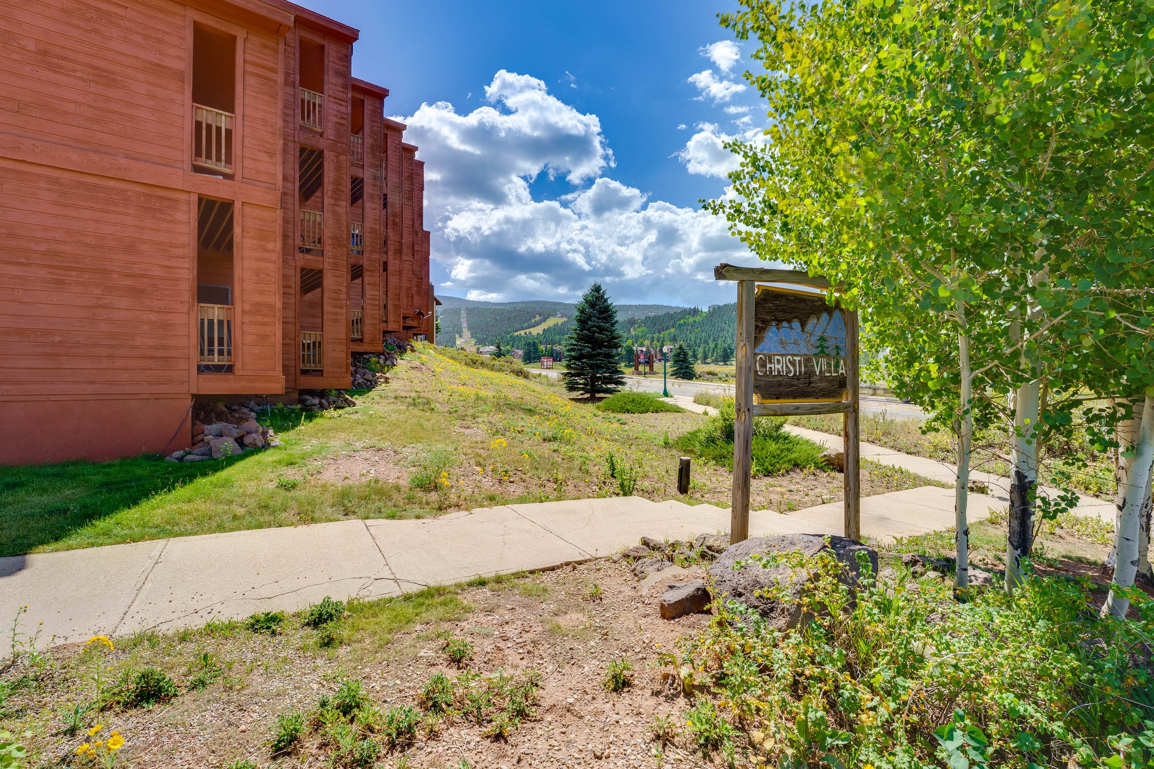 Exterior | Christi Villa Community