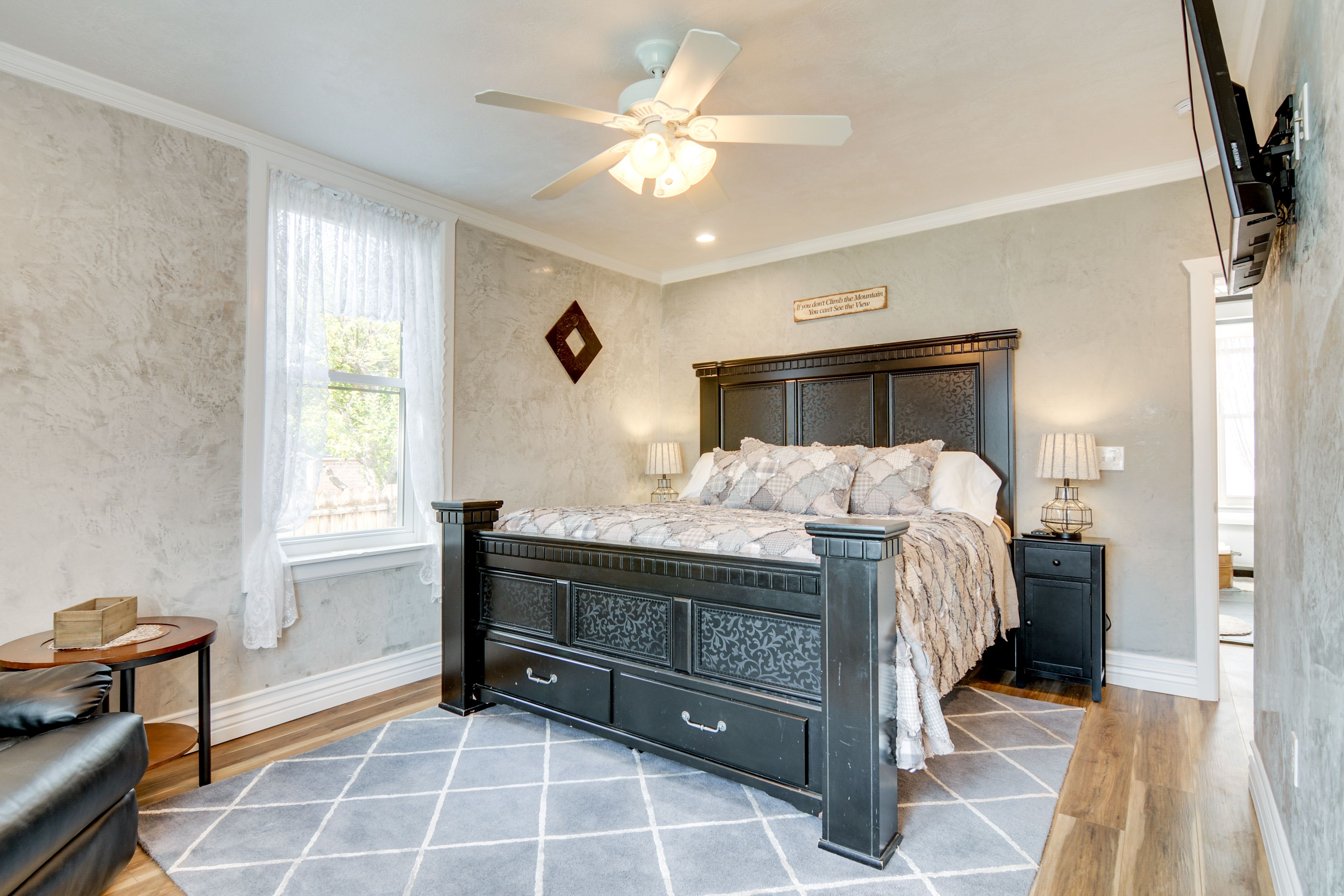 Bedroom 1 | 1st Floor | King Bed | Linens Provided