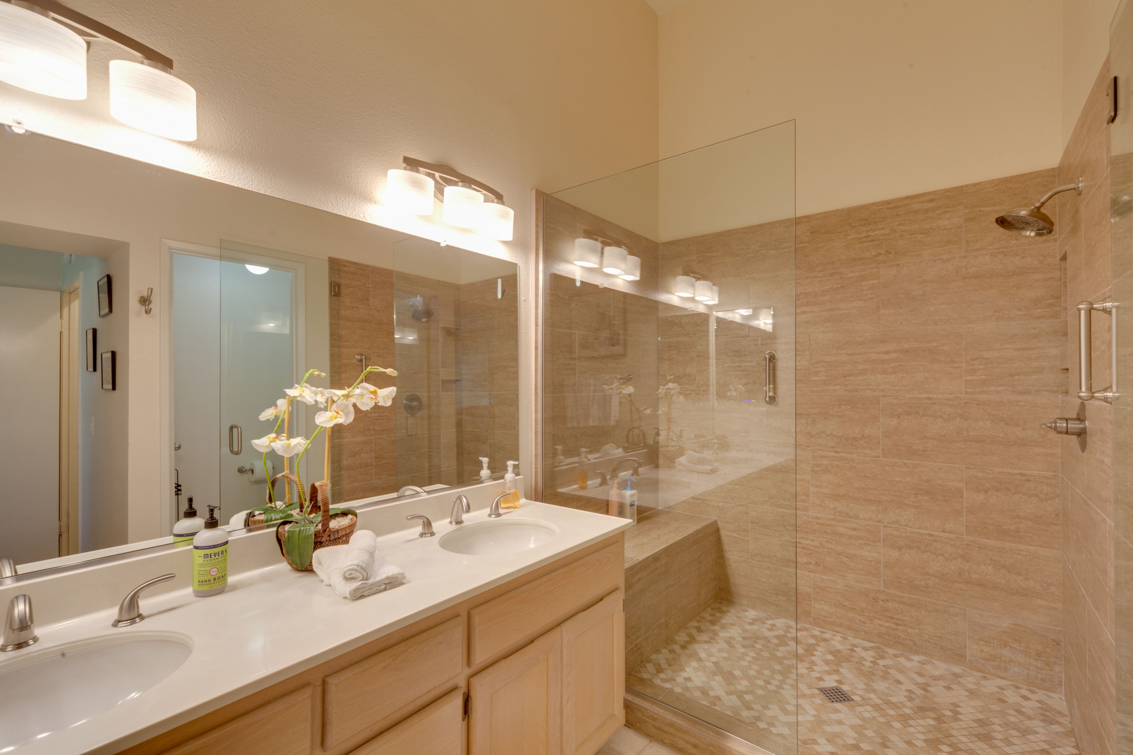 Bathroom | Towels Provided