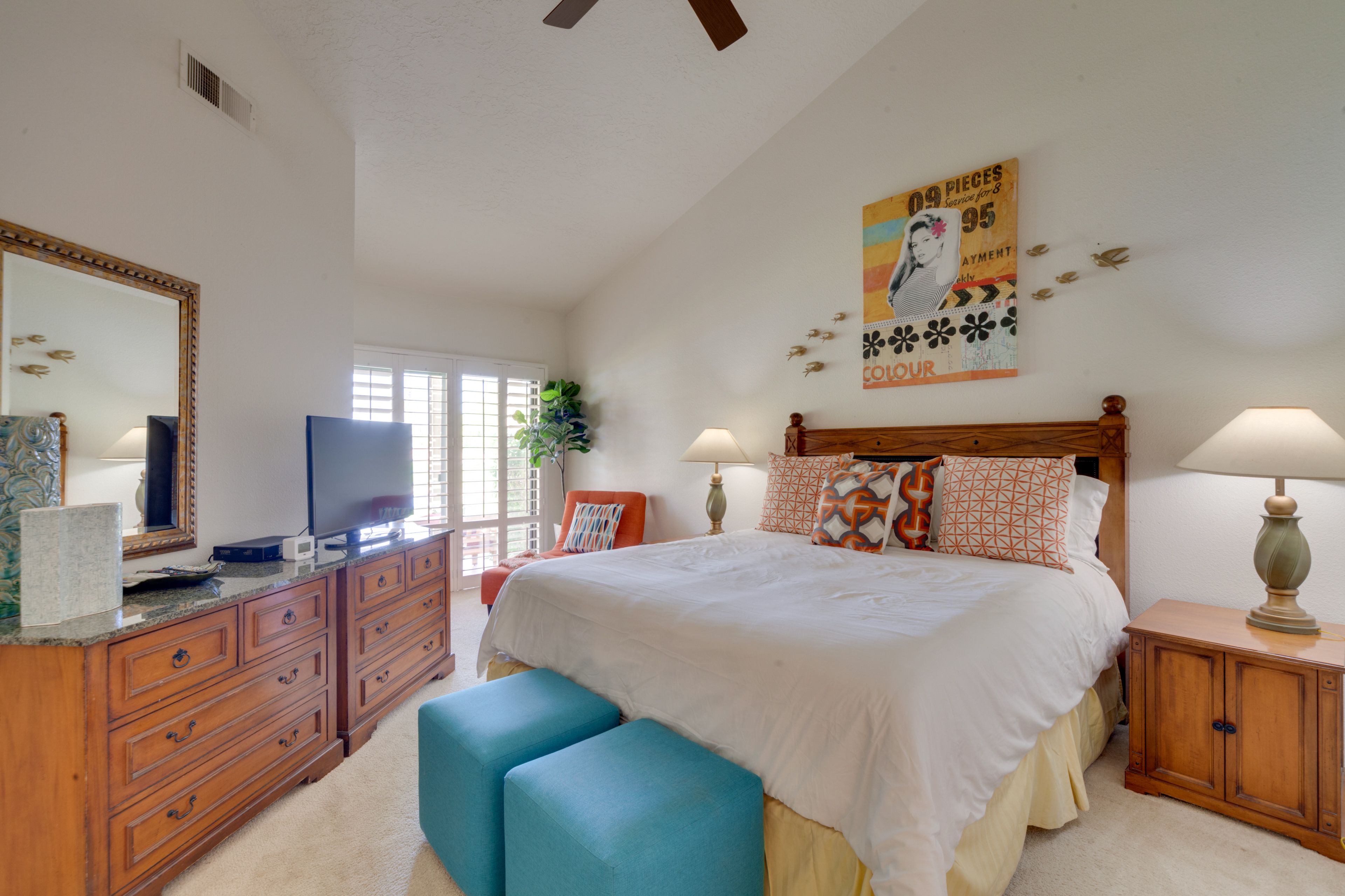 Bedroom 1 | Queen Bed | Linens Provided
