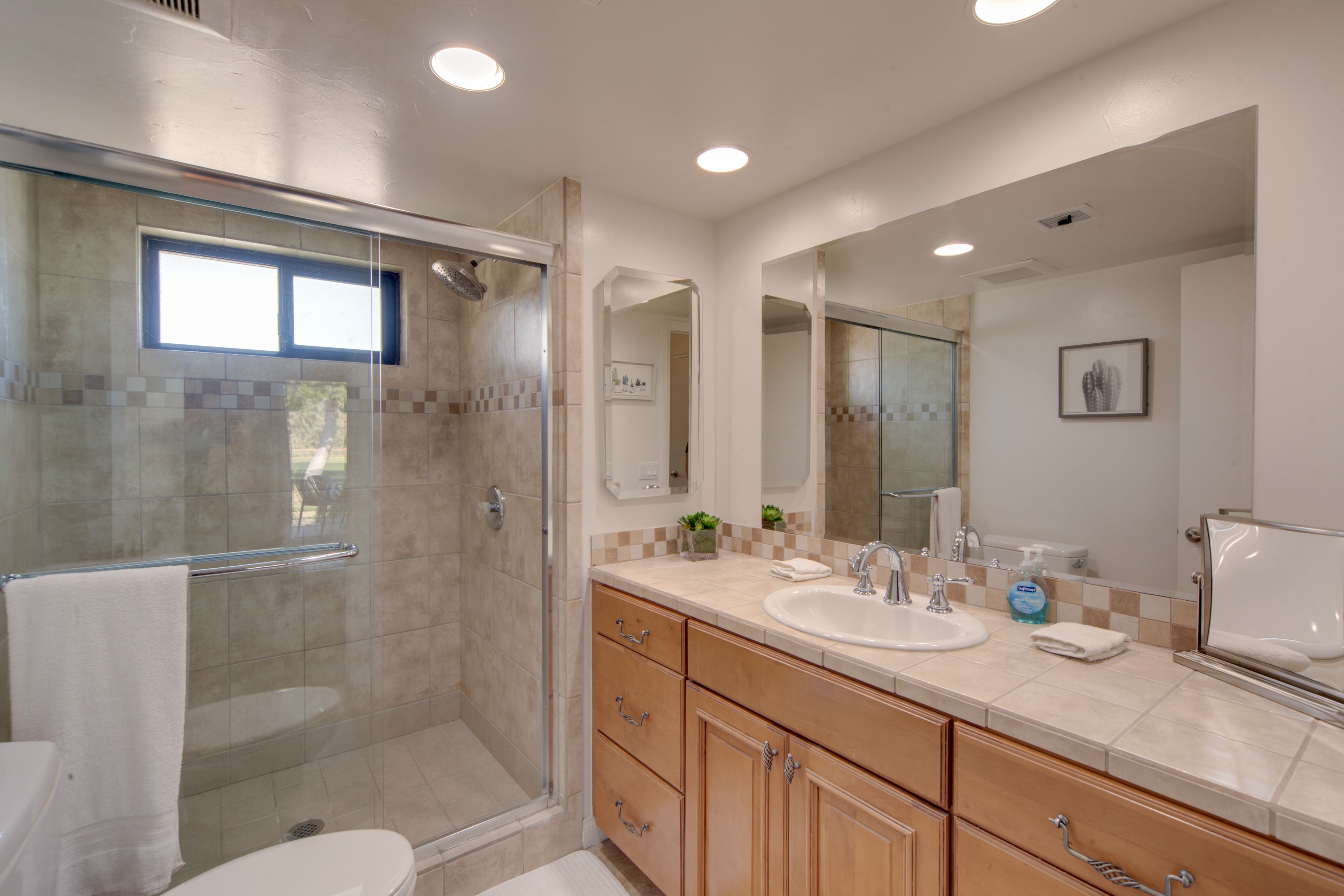 Bathroom | Towels Provided