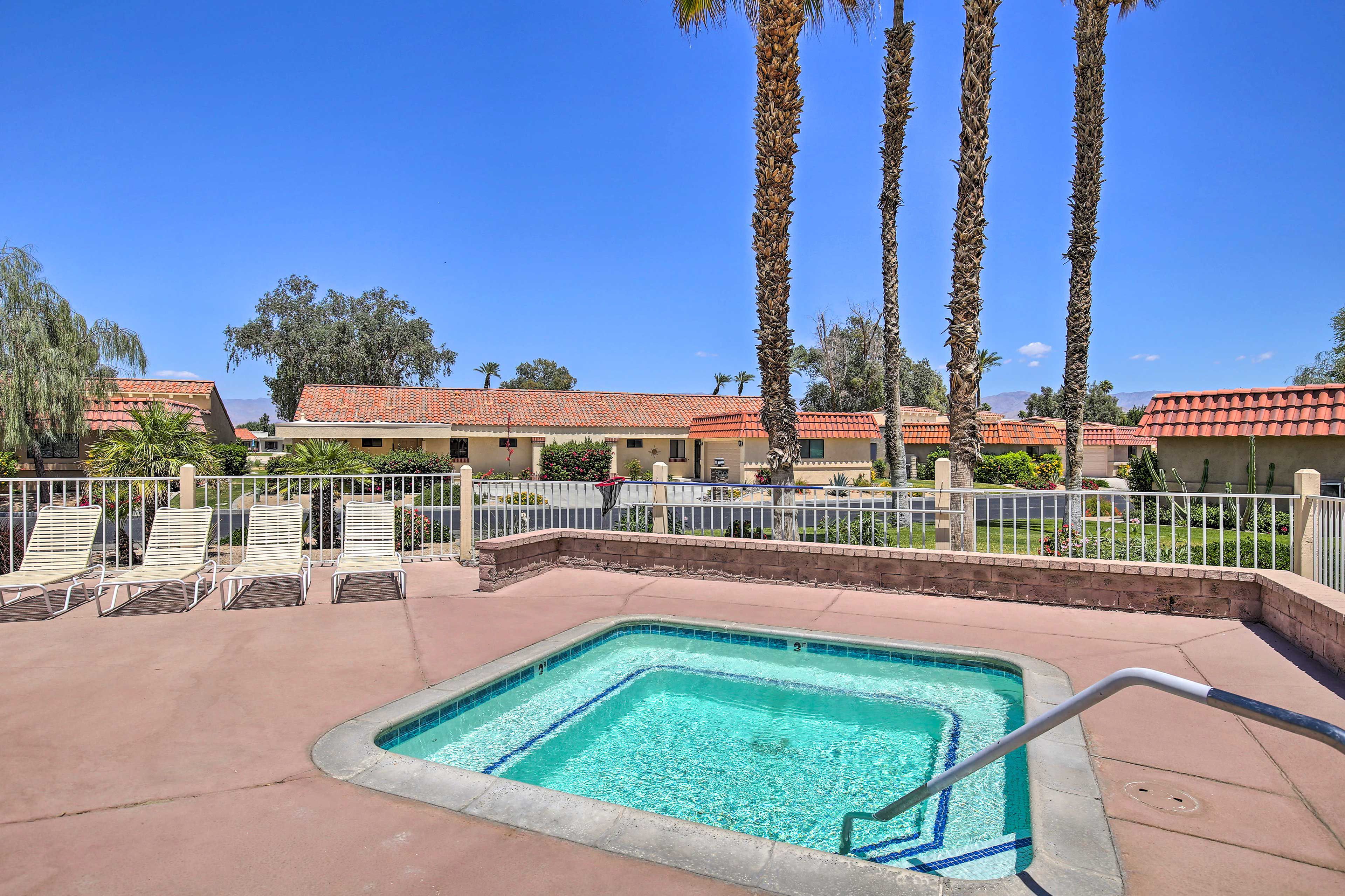Palm Desert Resort | Community Amenities