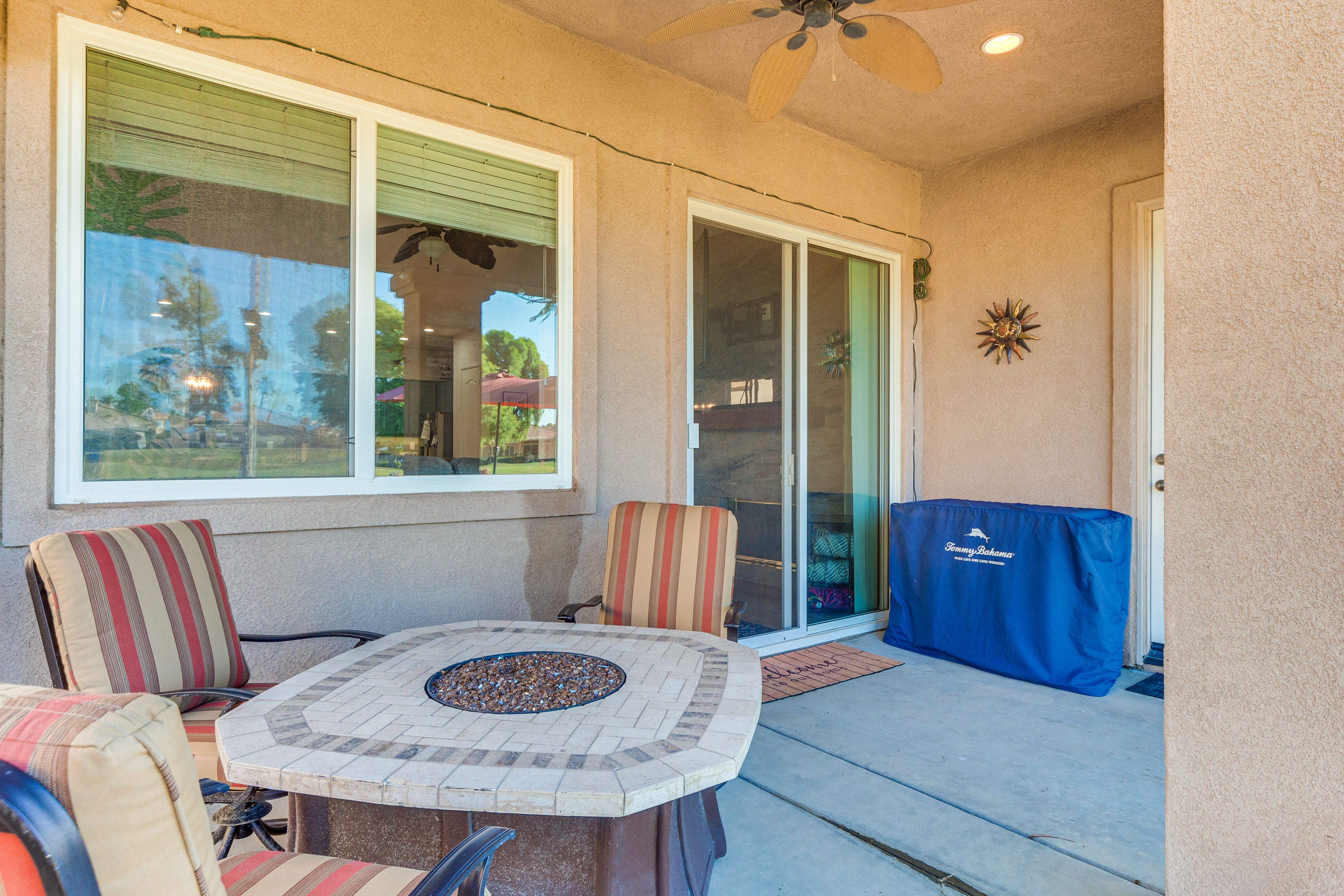 Covered Patio | Gas Fire Table