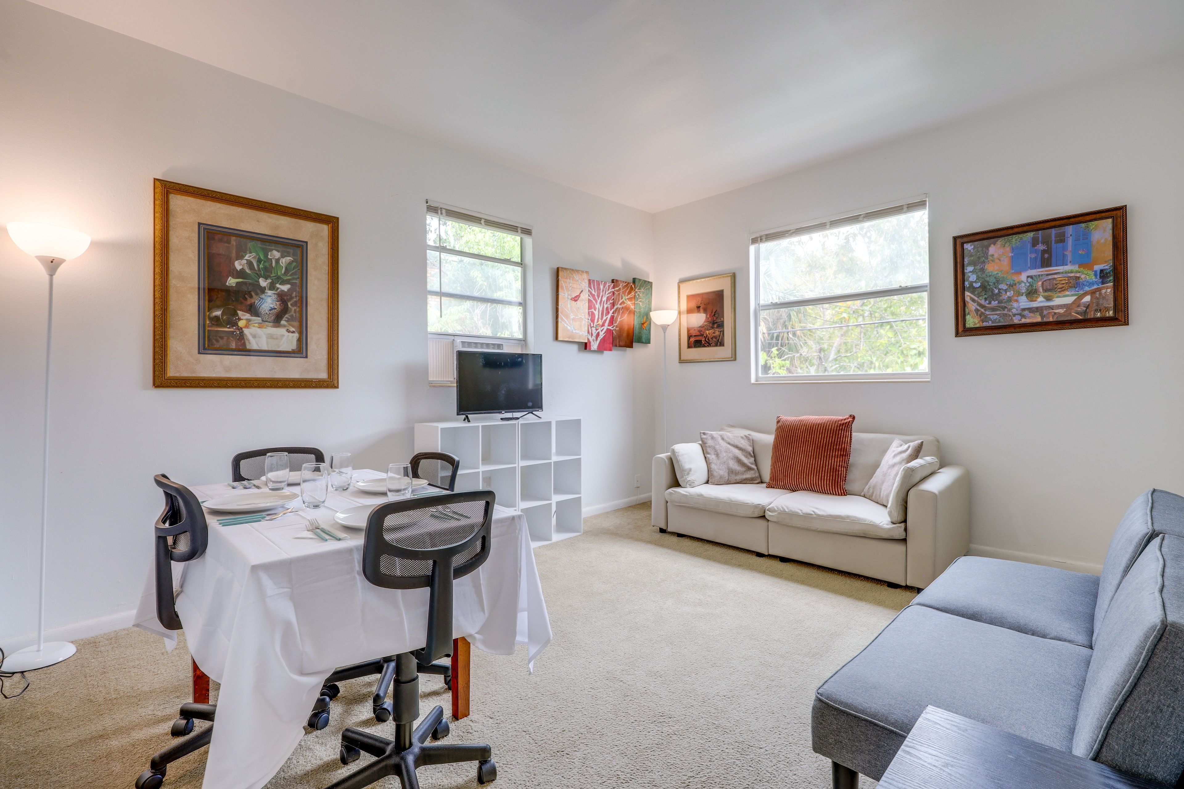 Jacksonville Vacation Rental | 1BR | 1BA | 742 Sq Ft | Stairs Required