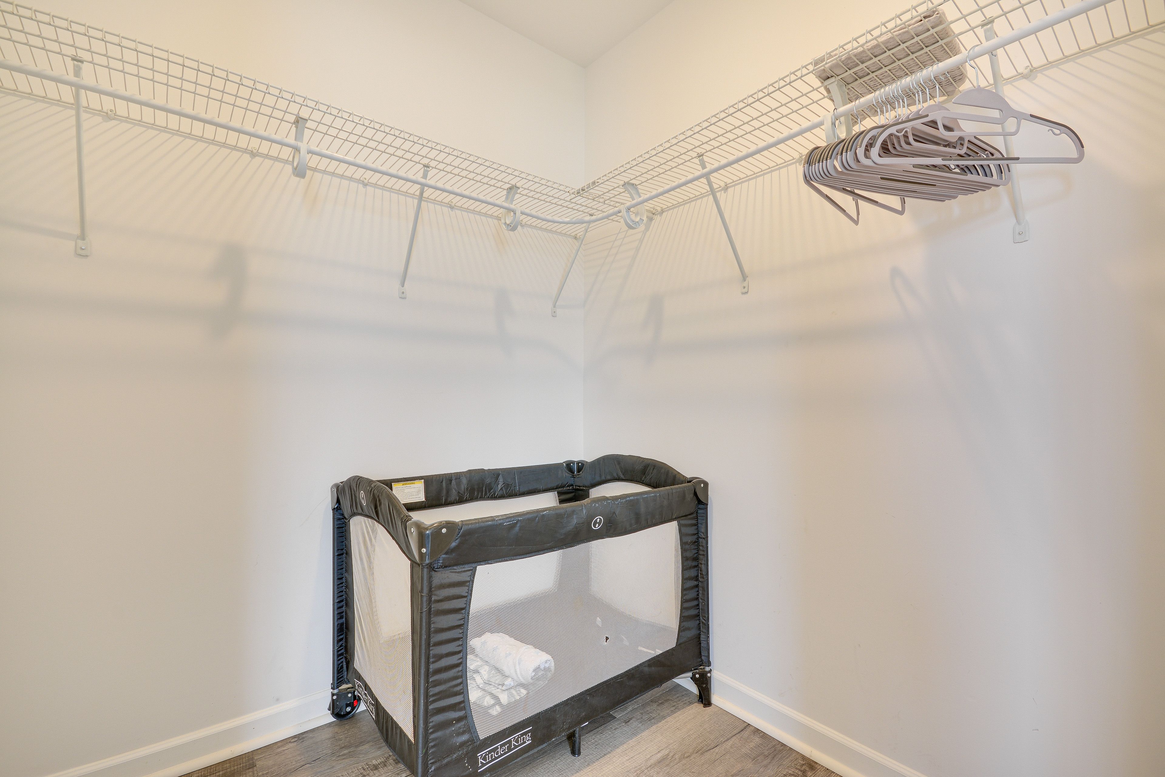 Walk-In Closet | Portable Crib