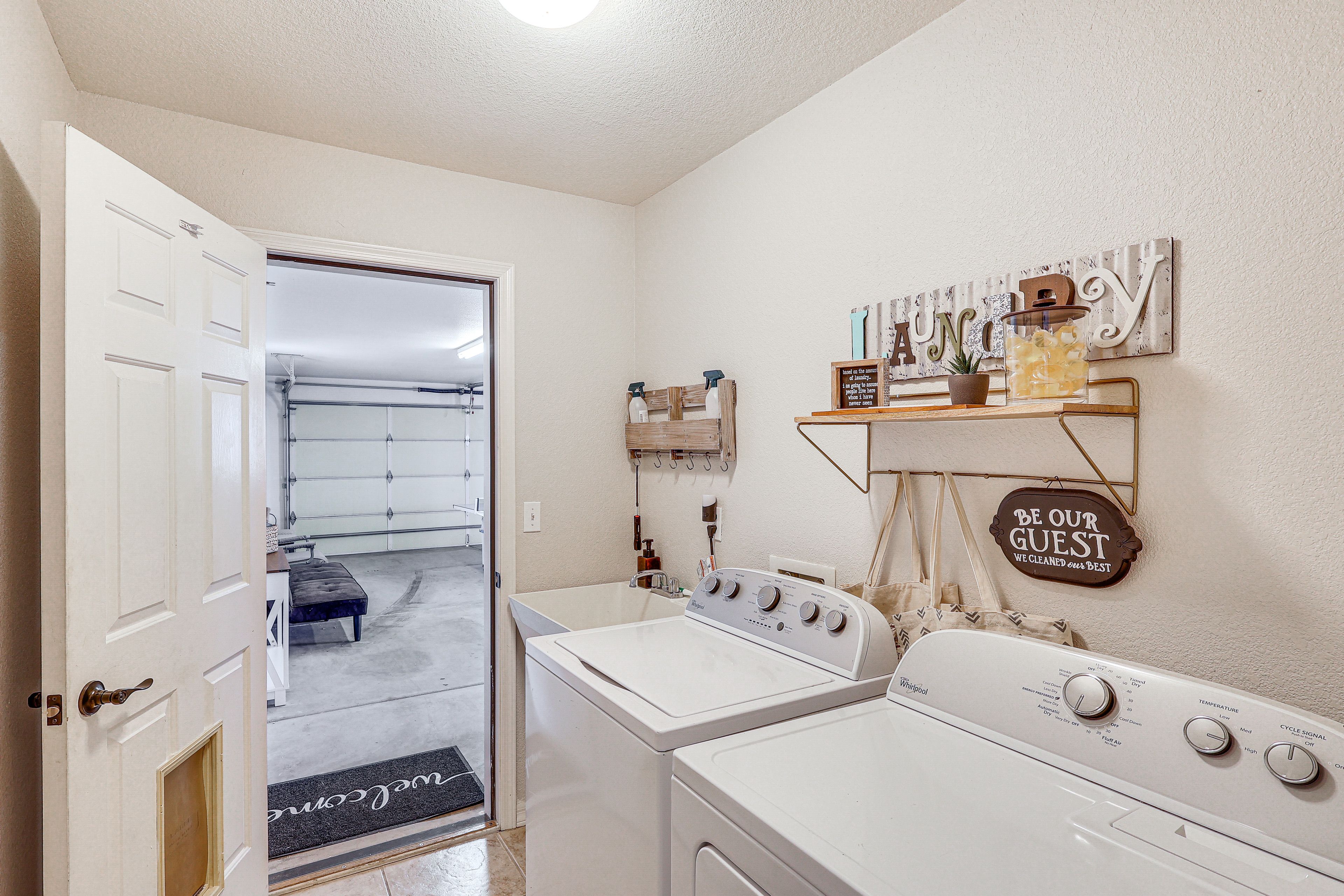 Laundry Room | Washer & Dryer