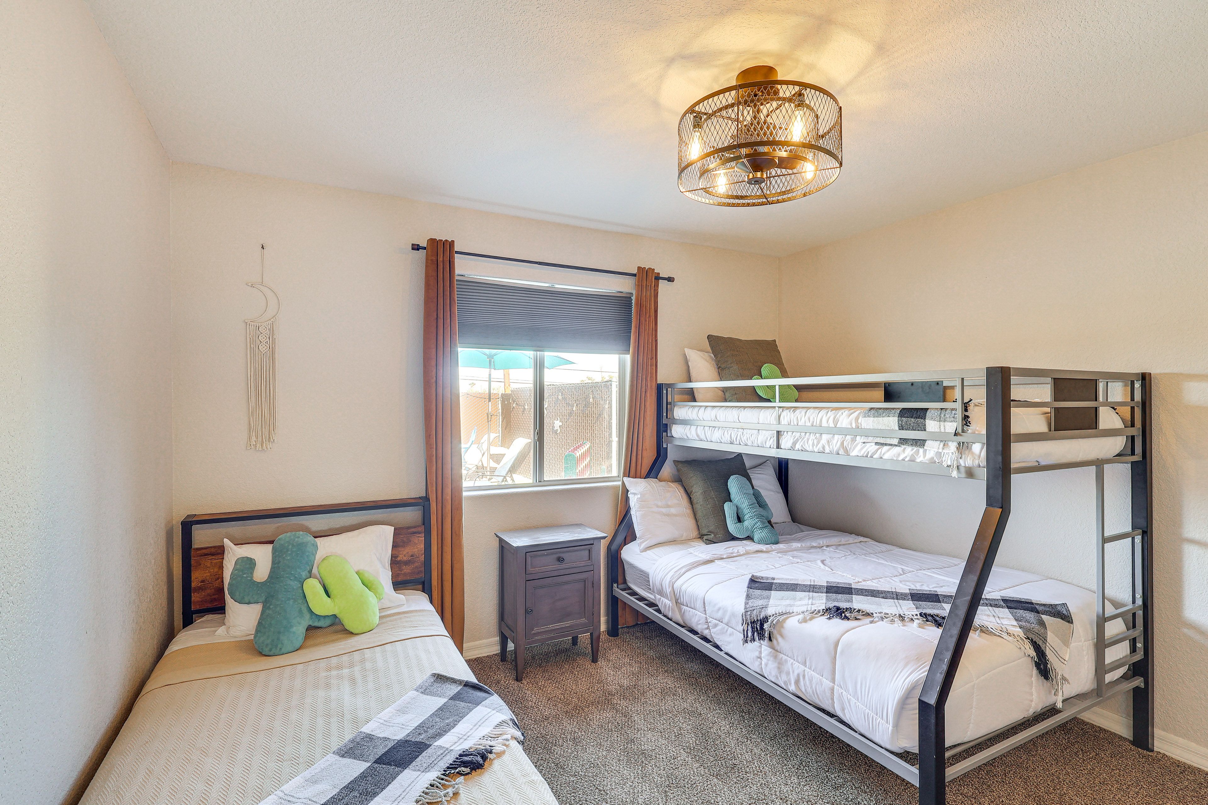 Bedroom 3 | Twin/Full Bunk Bed | Twin Bed