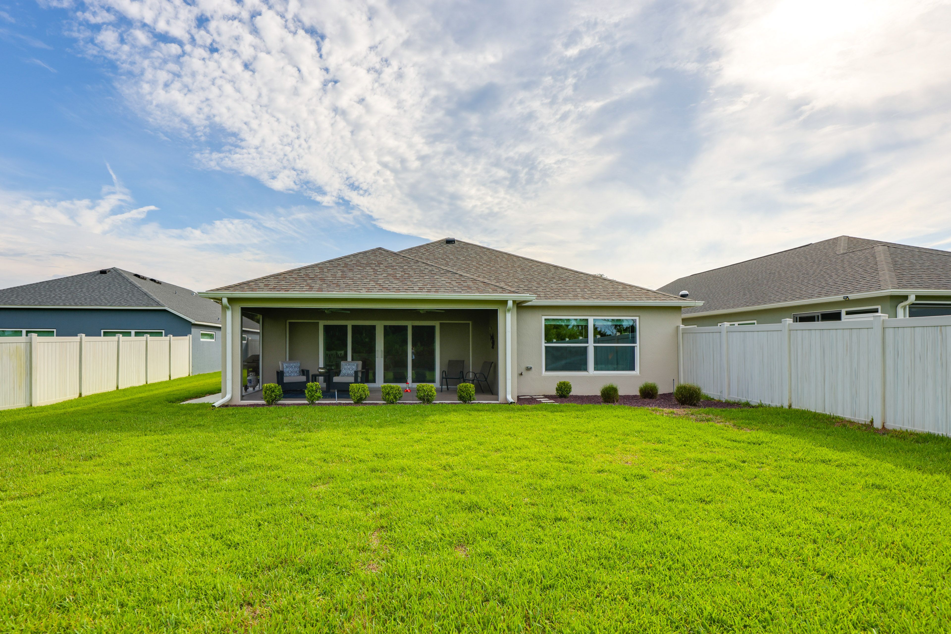 Fenced Yard | Gas Grill