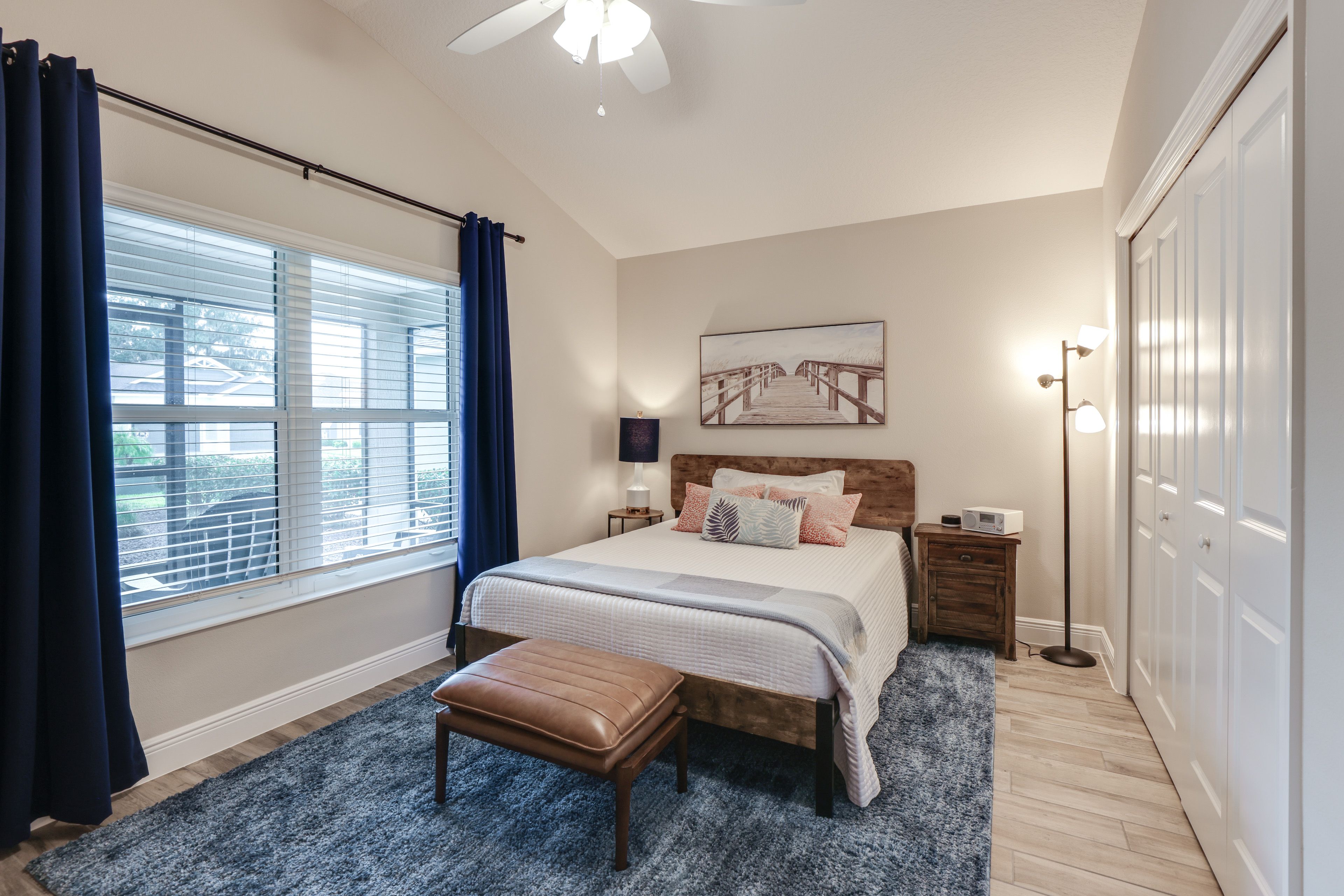 Bedroom 2 | Queen Bed