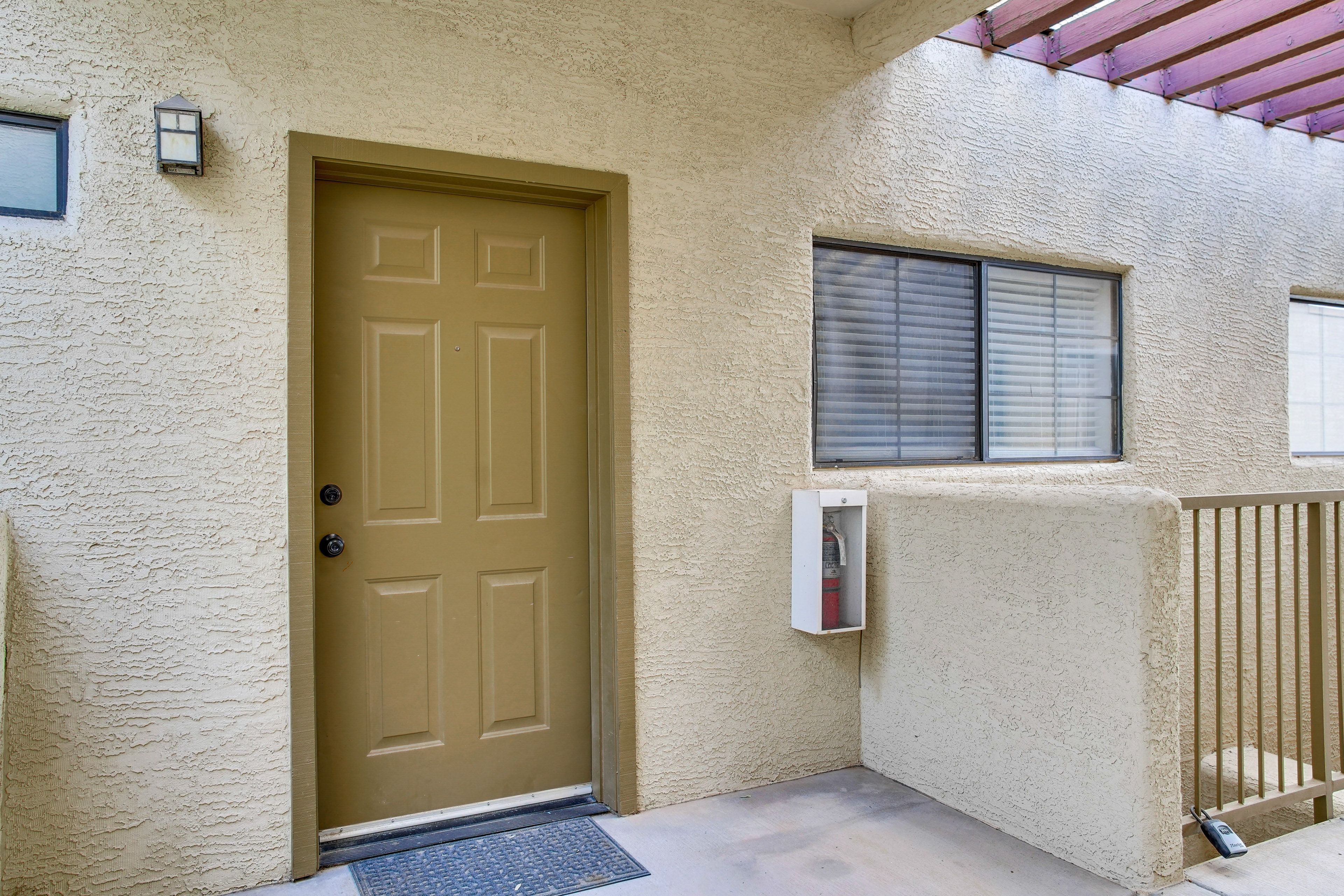 Exterior | Parking | Covered Parking (1 Vehicle) | Community Lot