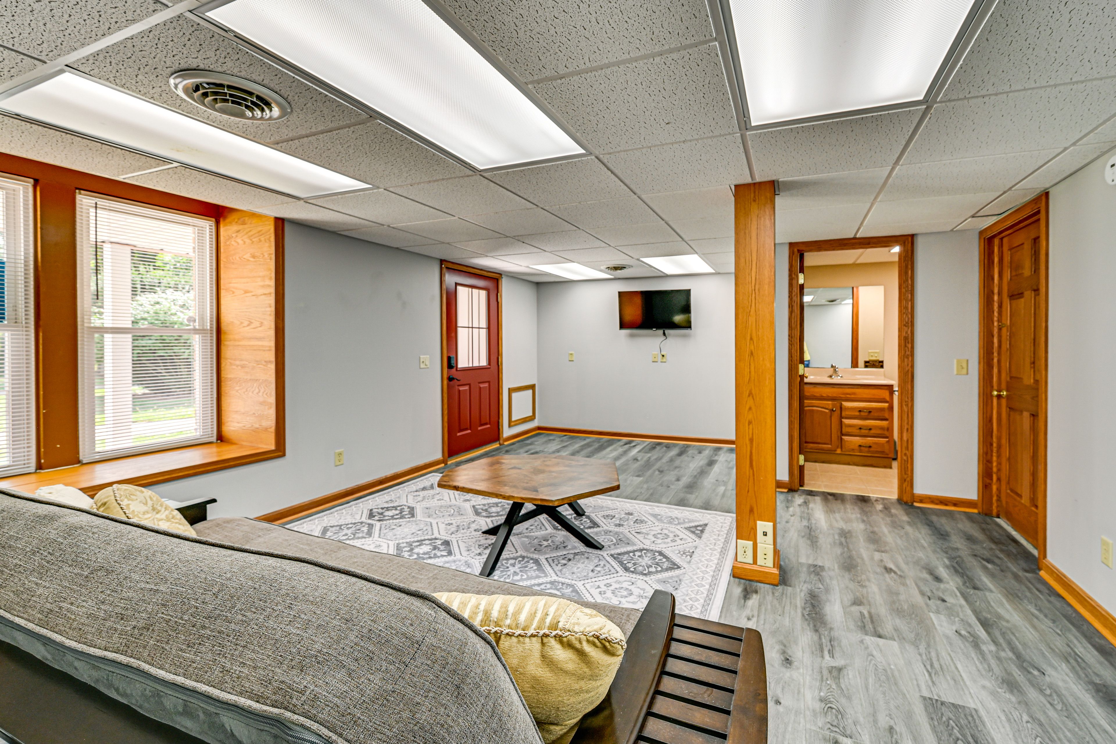 Living Area | Full Futon | Smart TV | 1st Floor