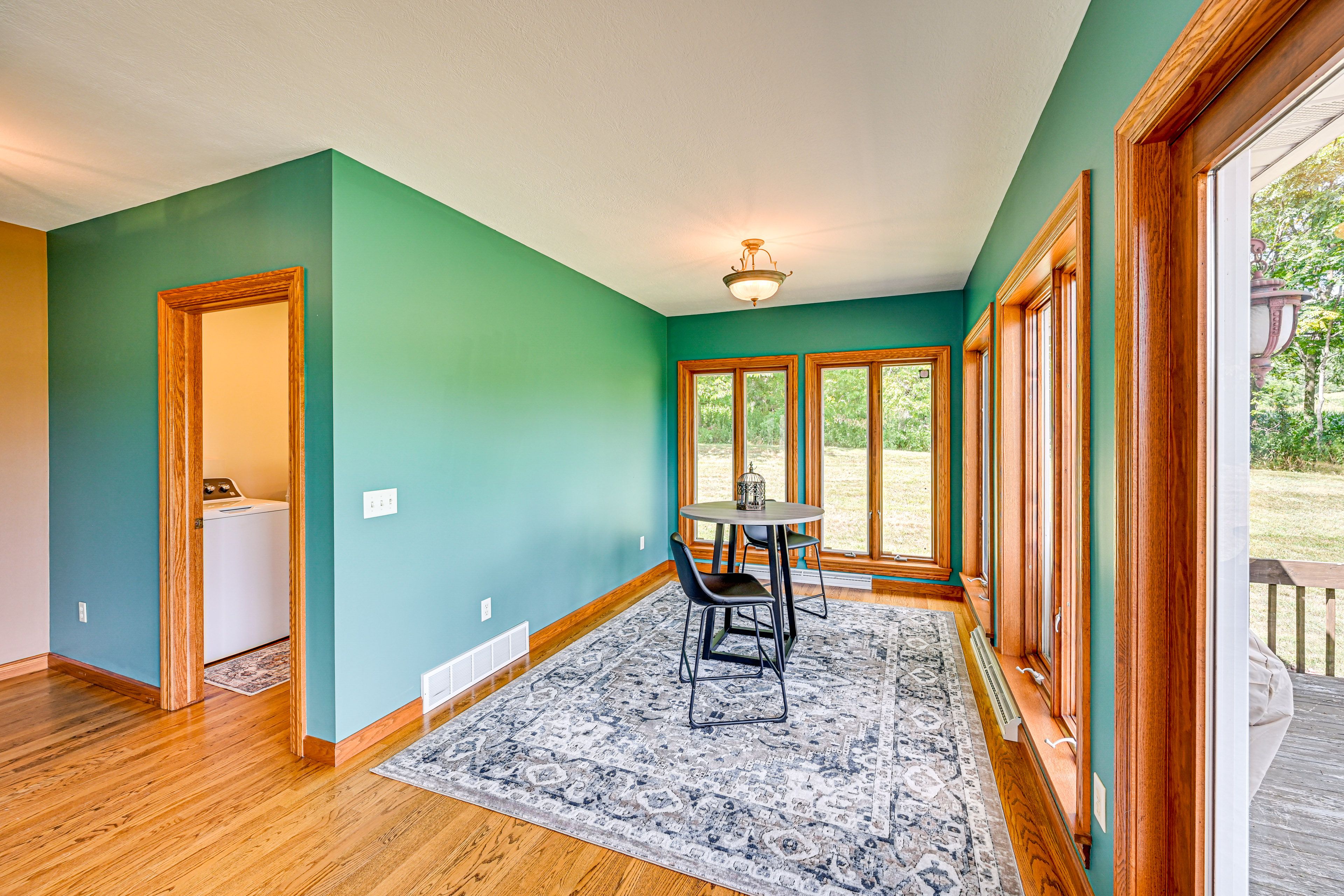 Dining Nook | 2nd Floor