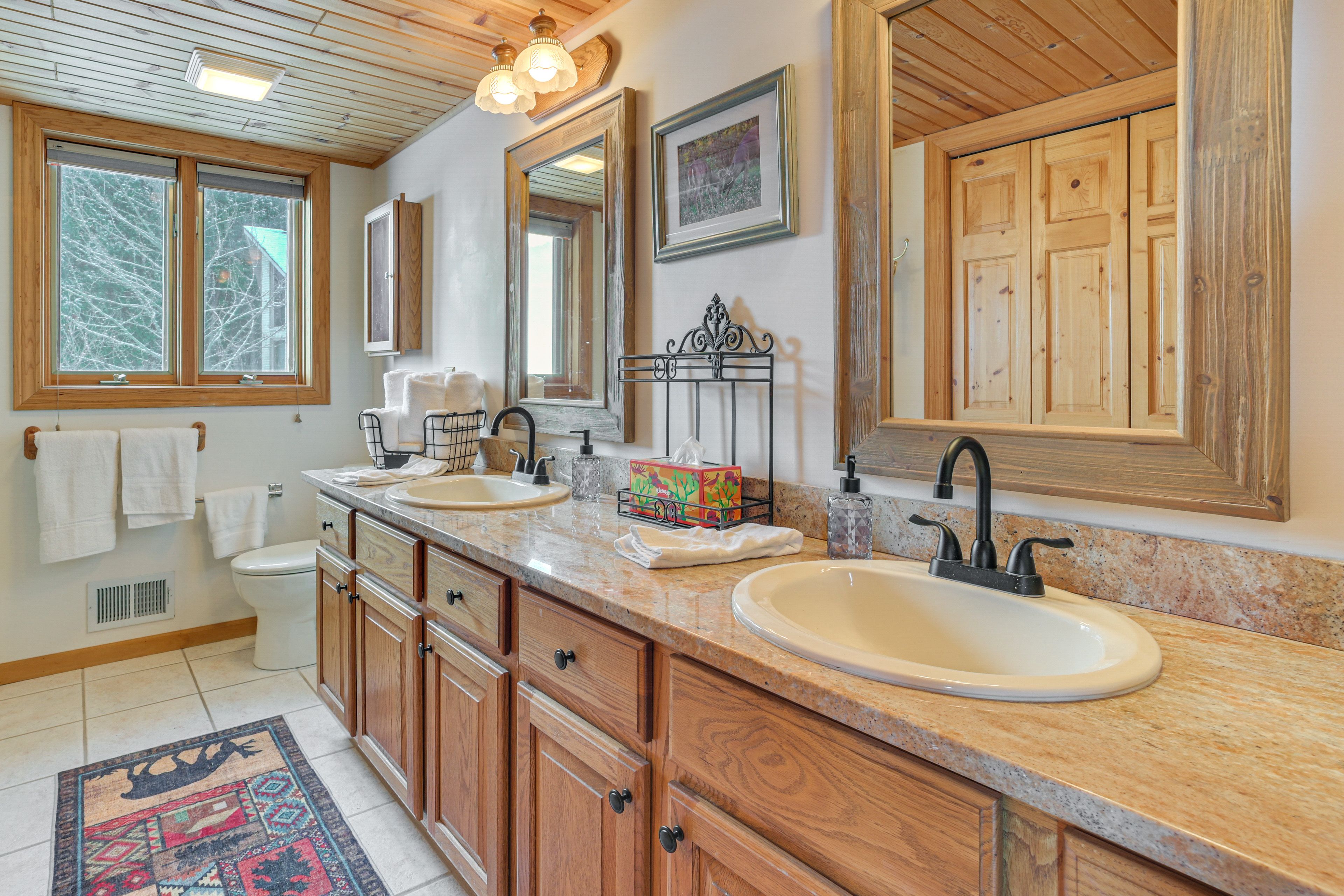 Bathroom | Towels Provided | 1st Floor