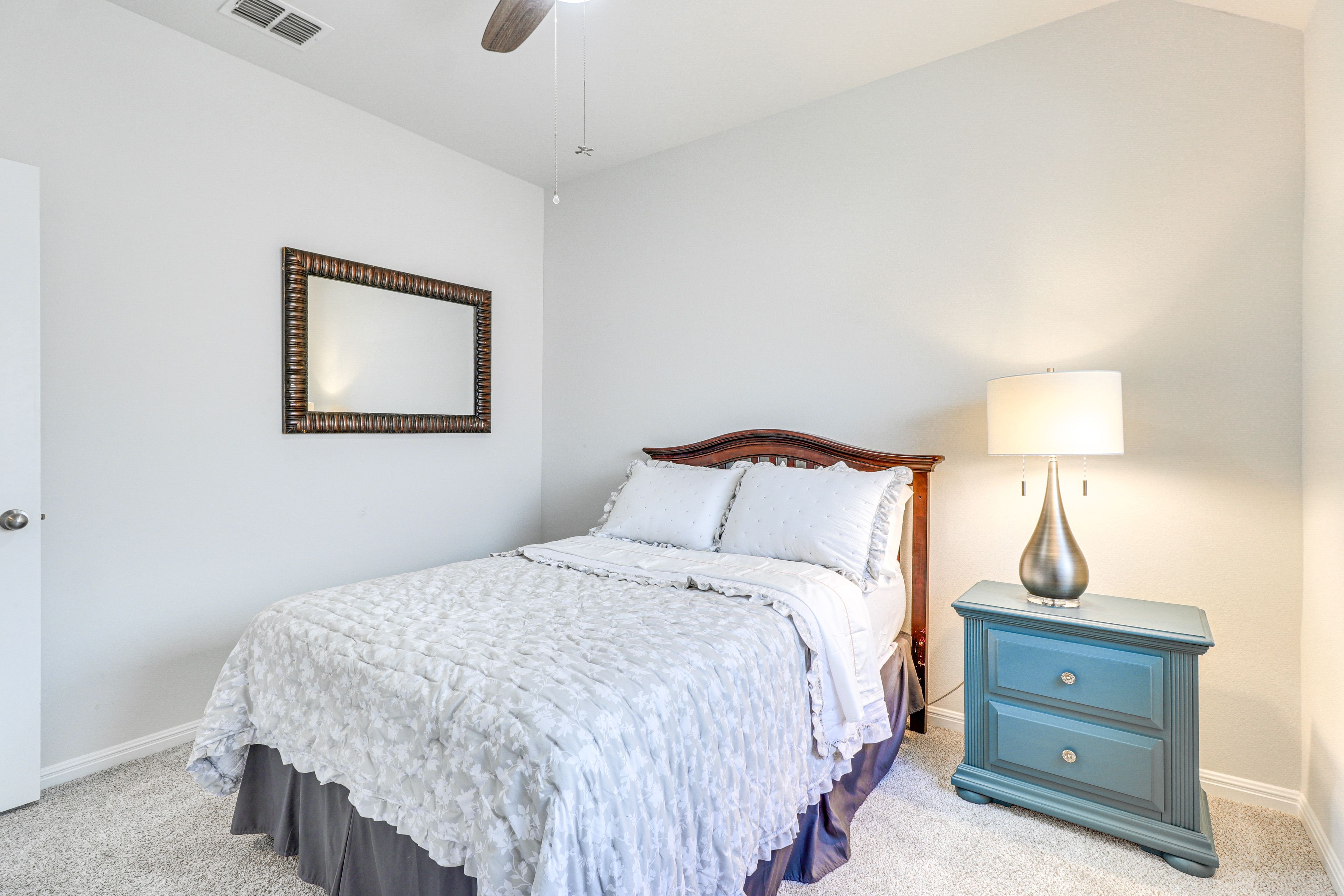 Bedroom 2 | Queen Bed