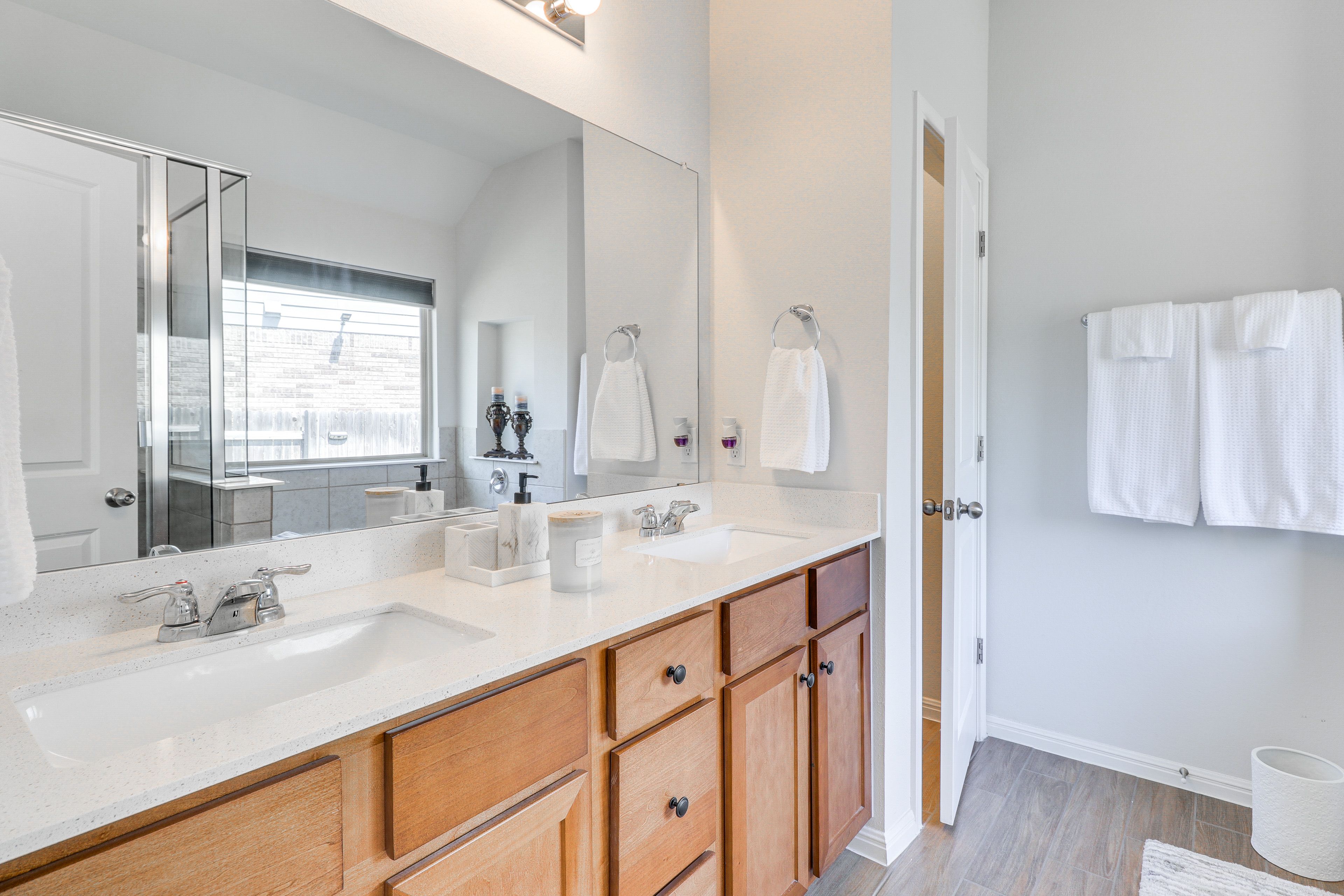 Bathroom | Towels Provided