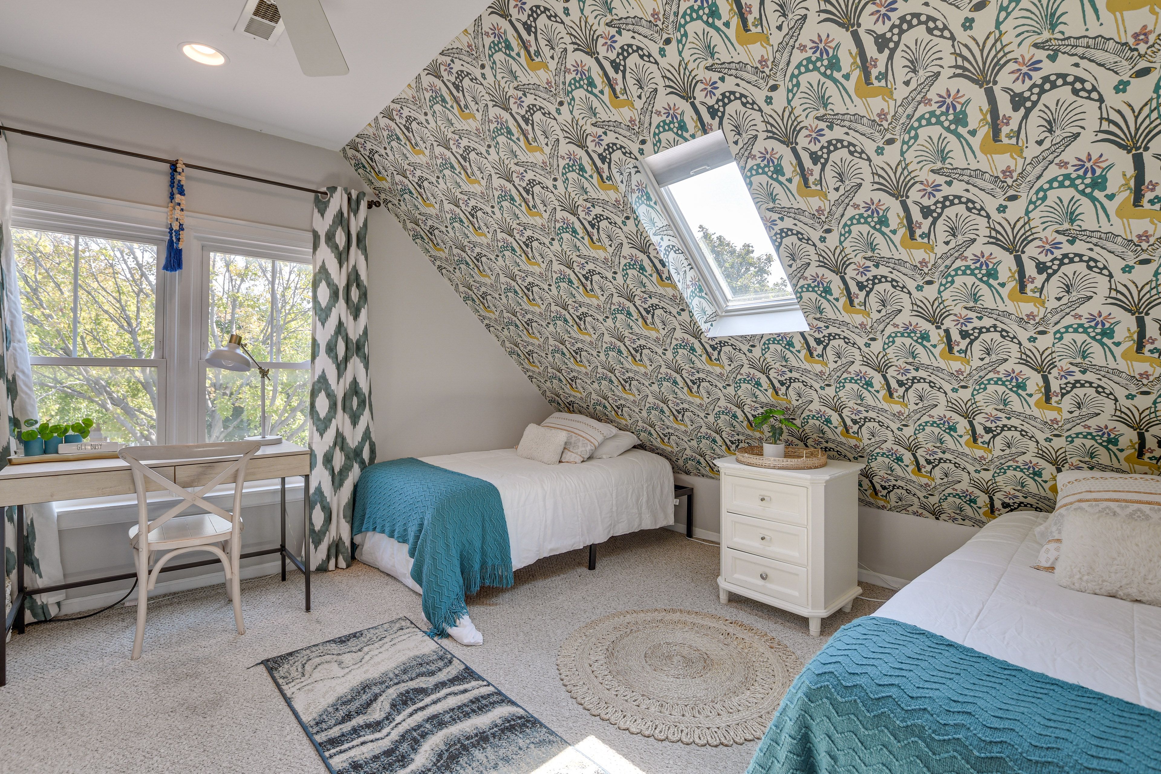 Bedroom 3 | 2 Twin Beds | Laptop Workspace | 2nd Floor