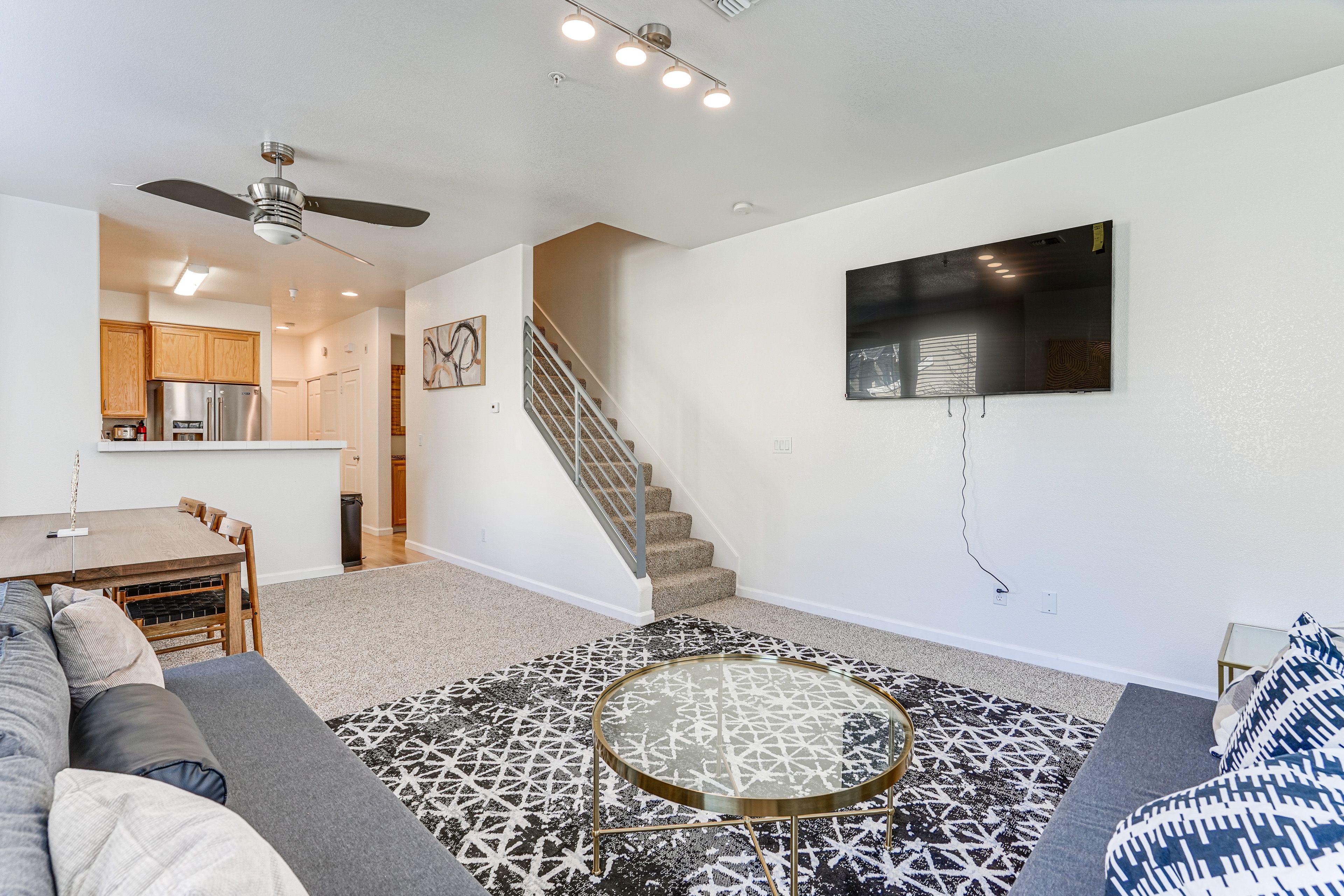 Living Room | 2nd Floor