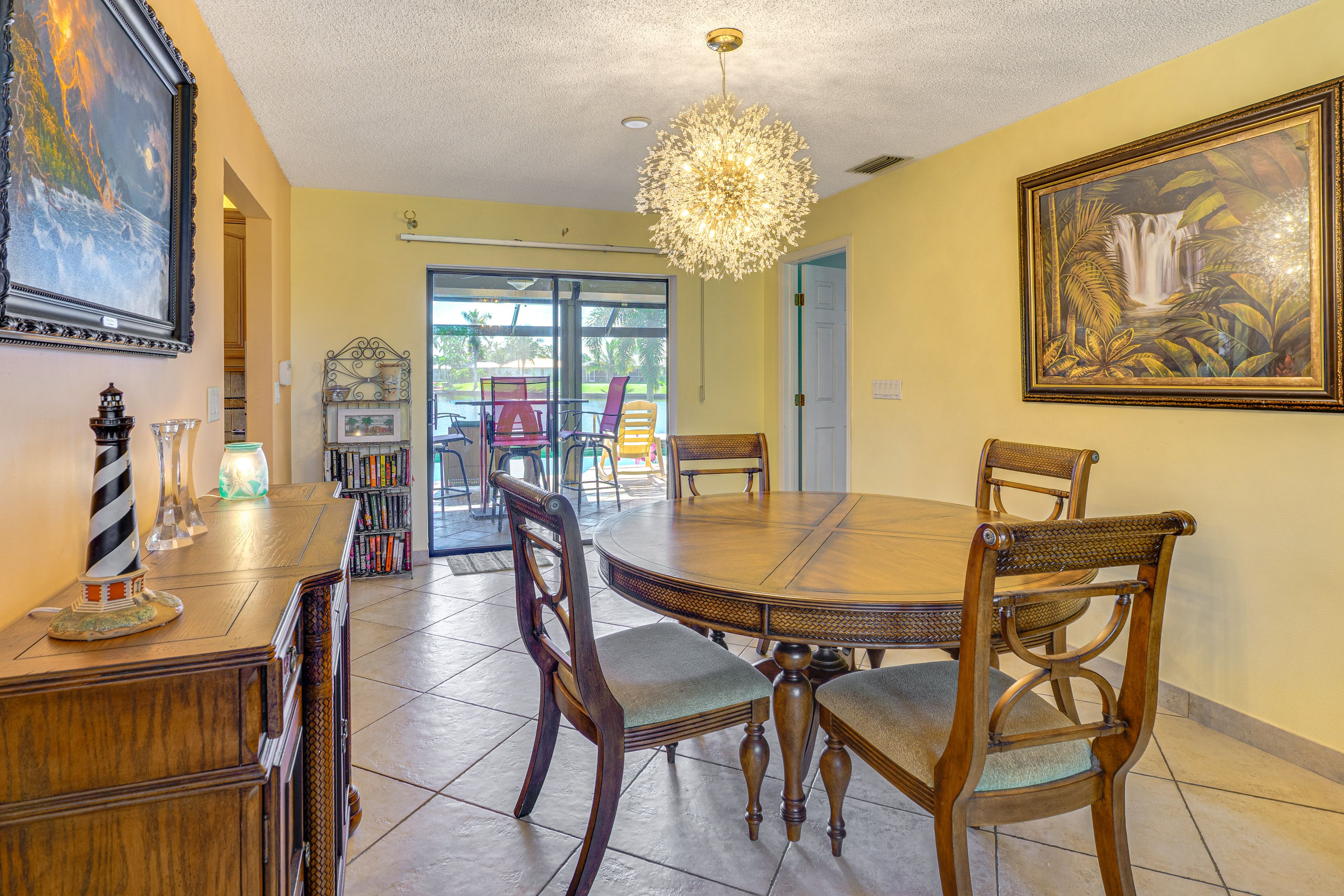 Dining Space | Dishware/Flatware
