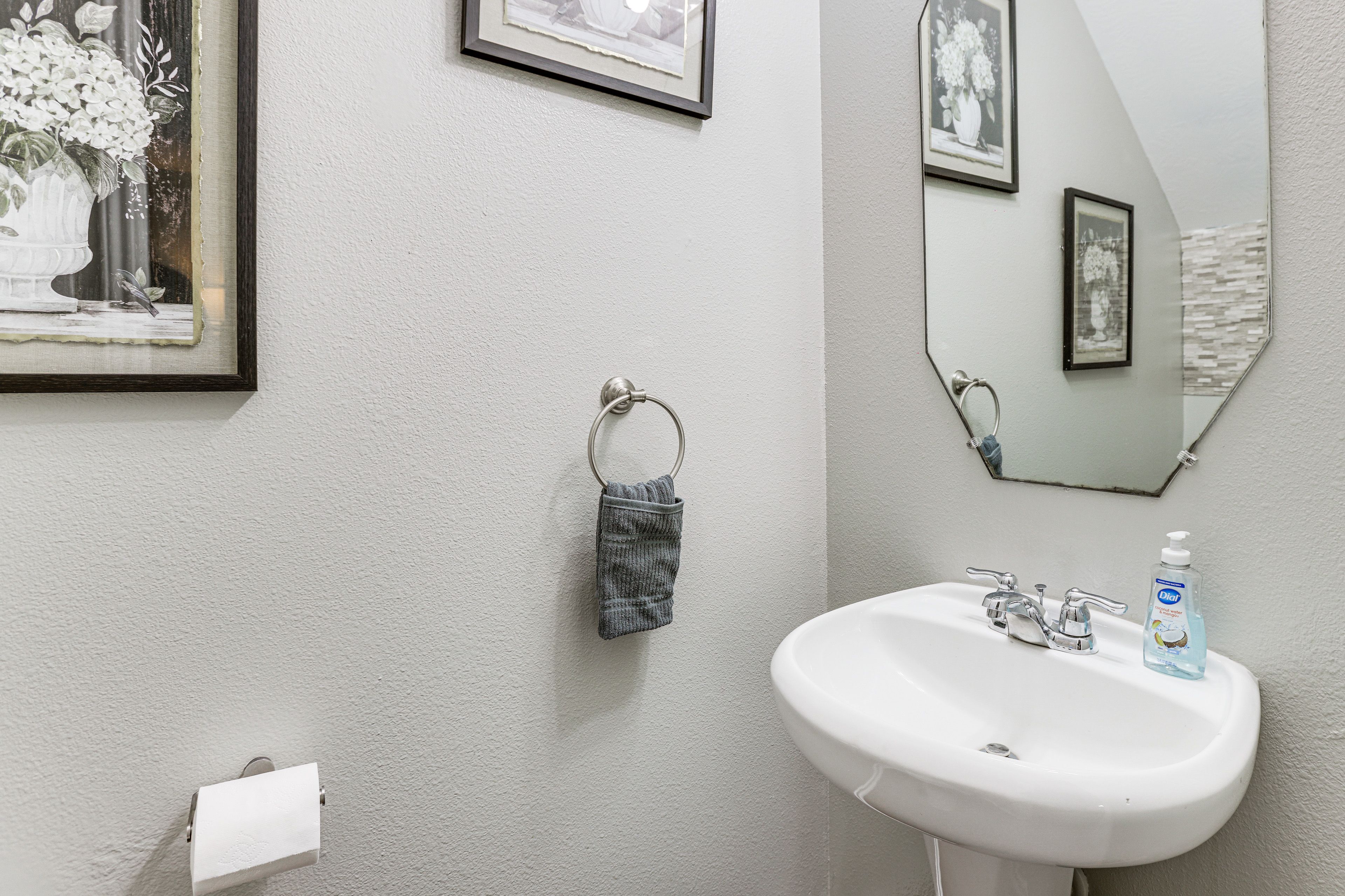 Half Bathroom | 1st Floor