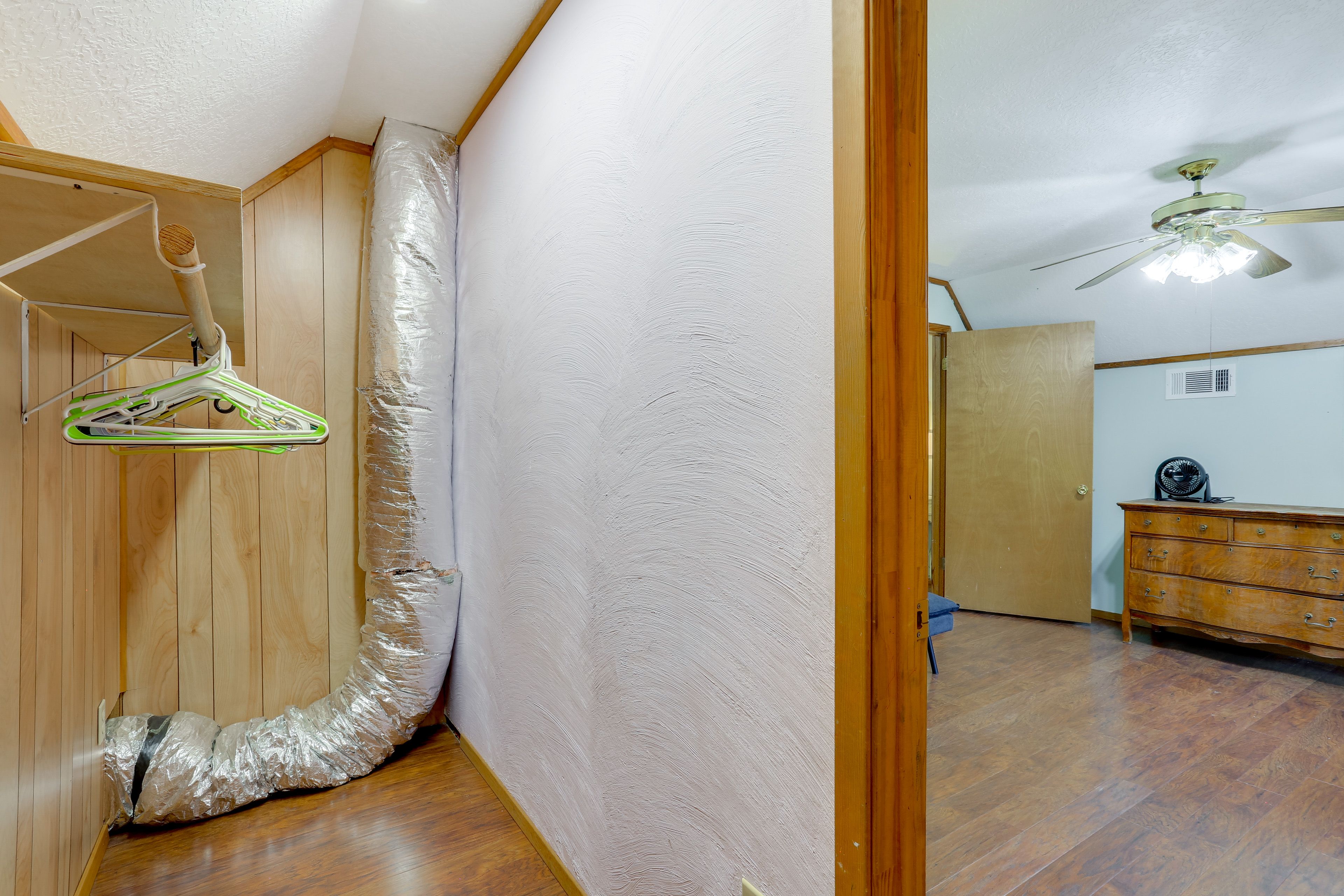 Walk-In Closet | 2nd Floor