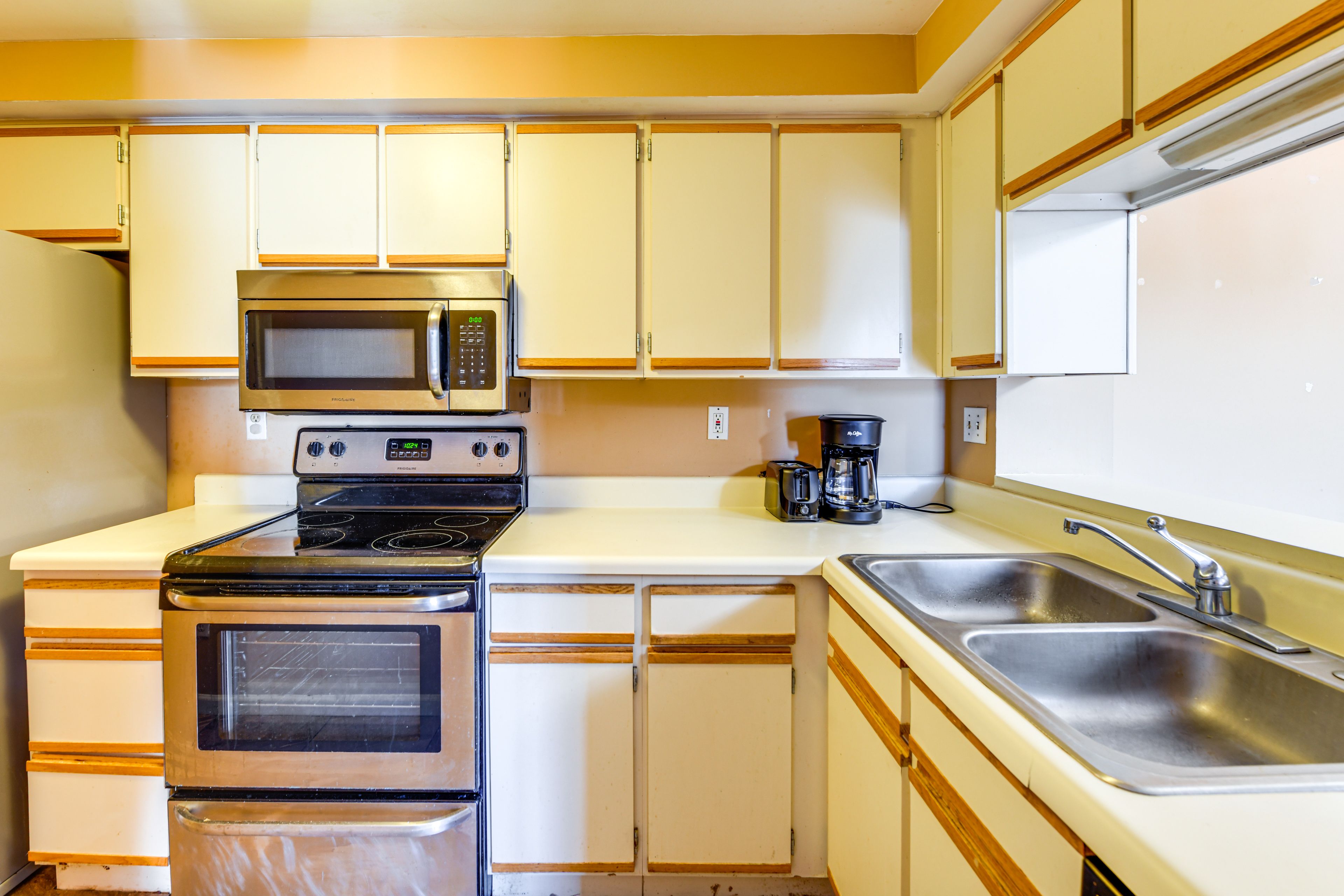 Kitchen | Trash Bags & Paper Towels | Spices