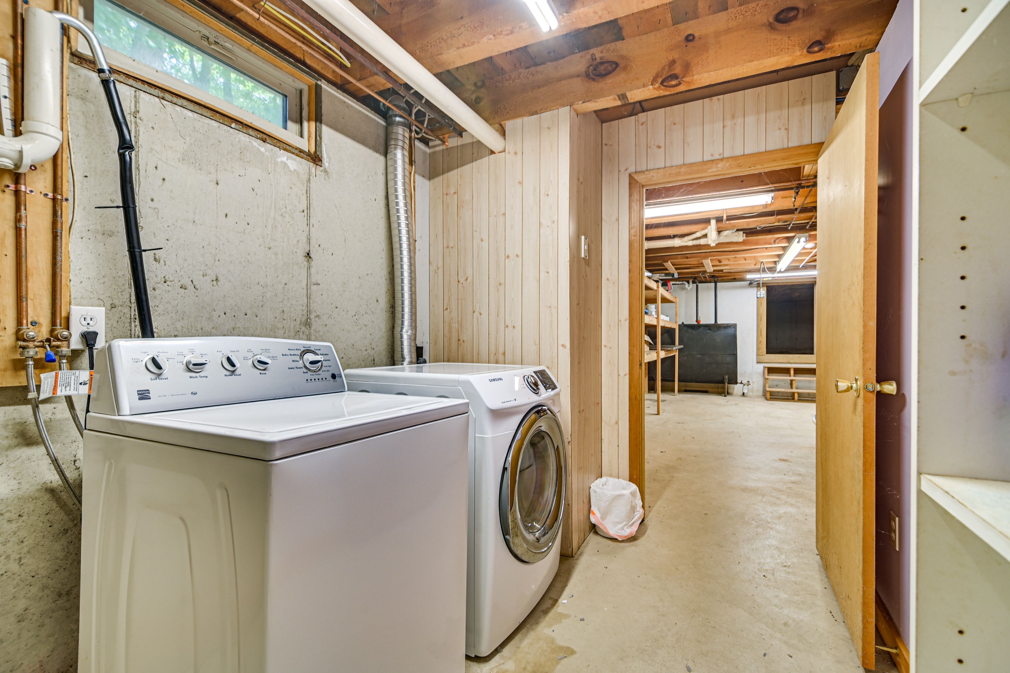 Laundry Room | Lower Level