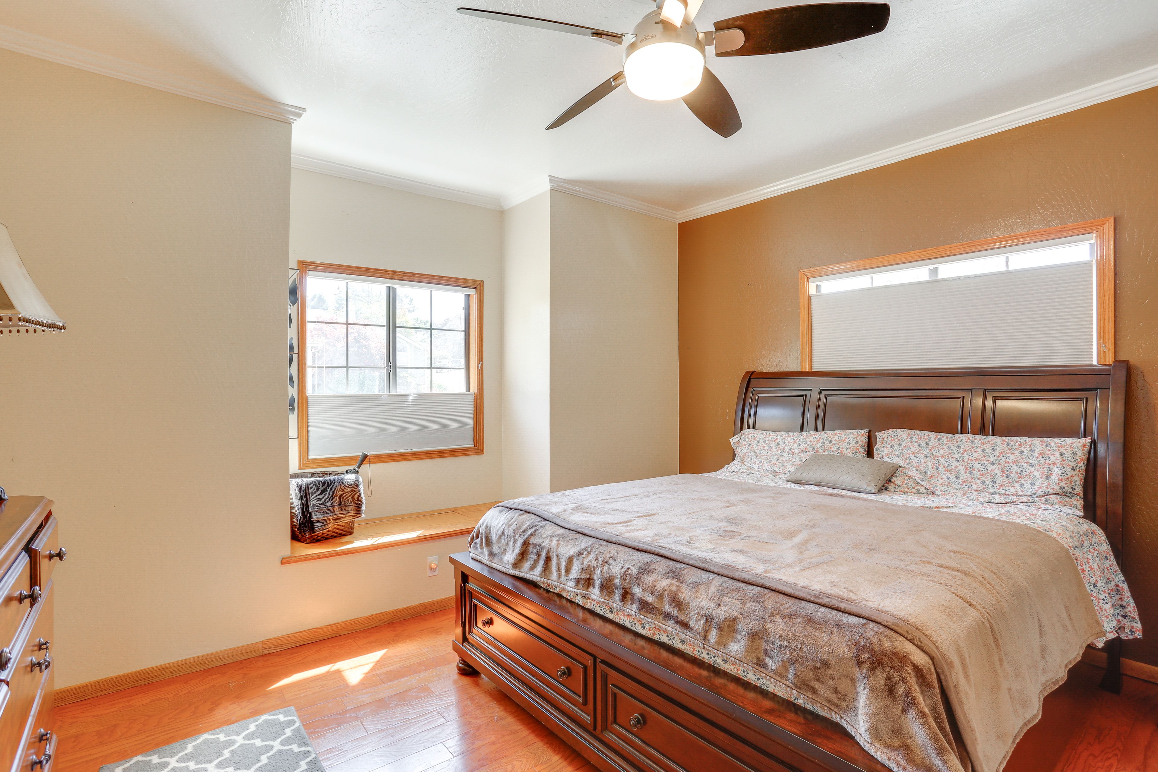 Bedroom 1 | 1st Floor | King Bed