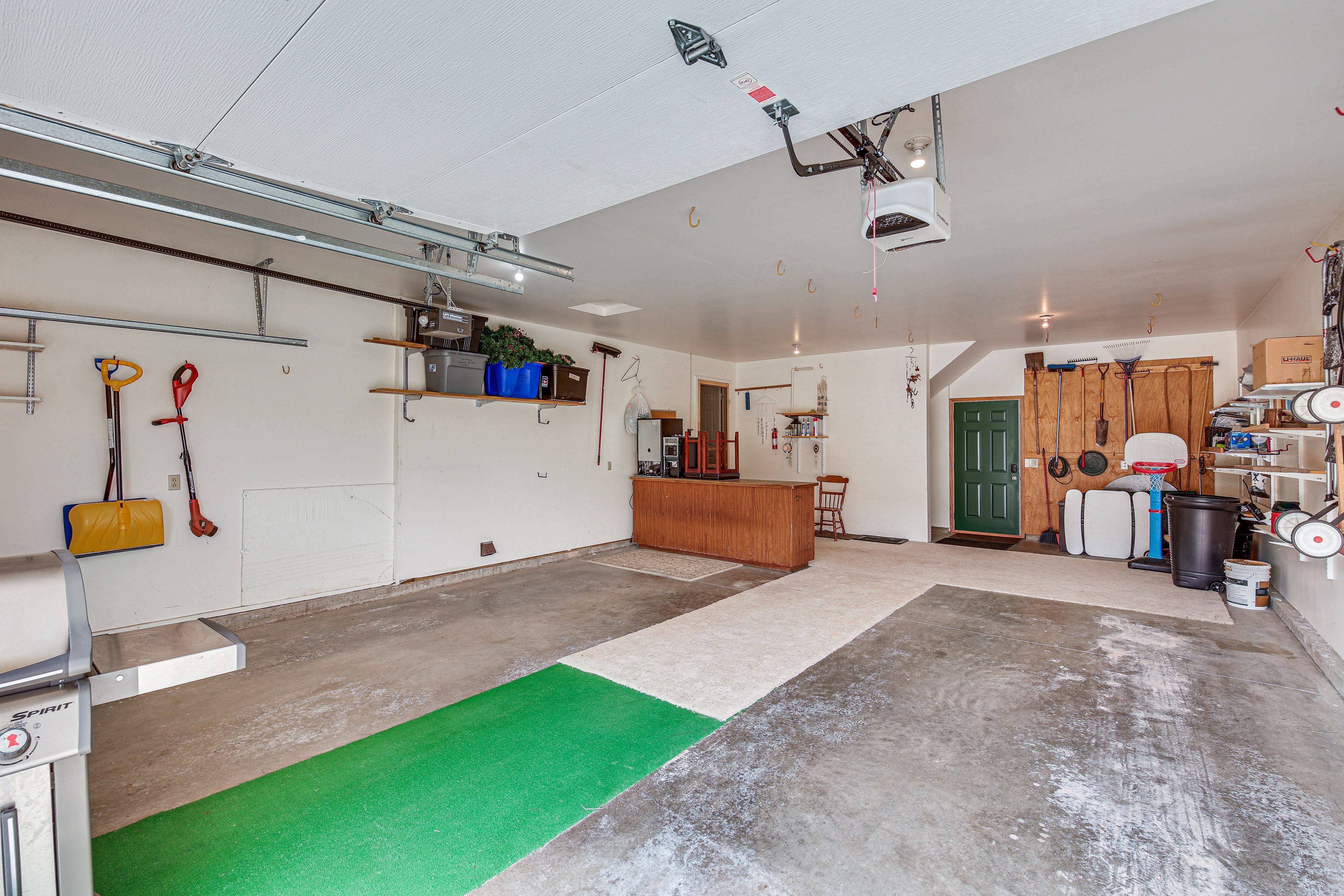 Garage | Parking (2 Vehicles)