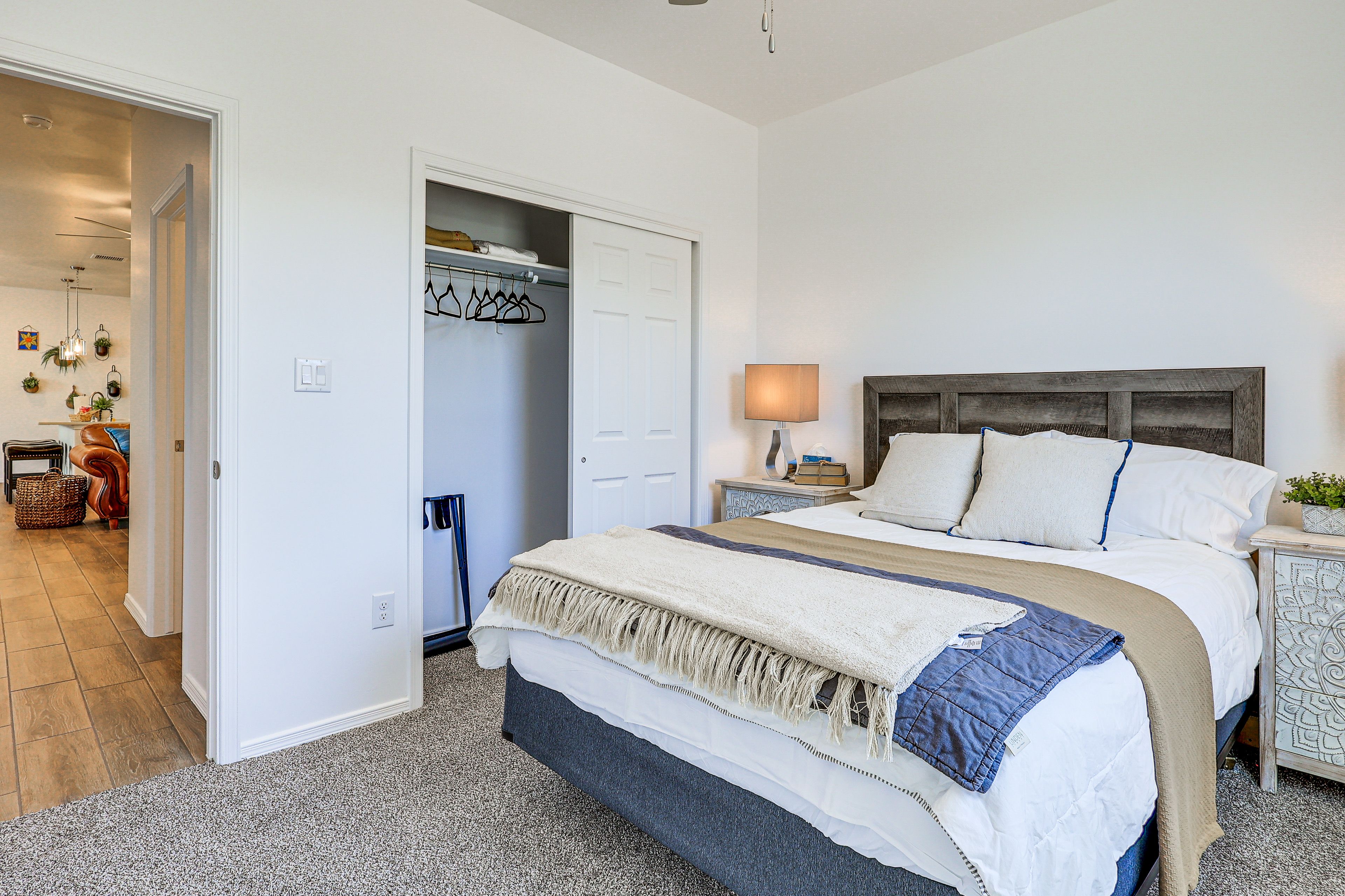 Bedroom 3 | Queen Bed