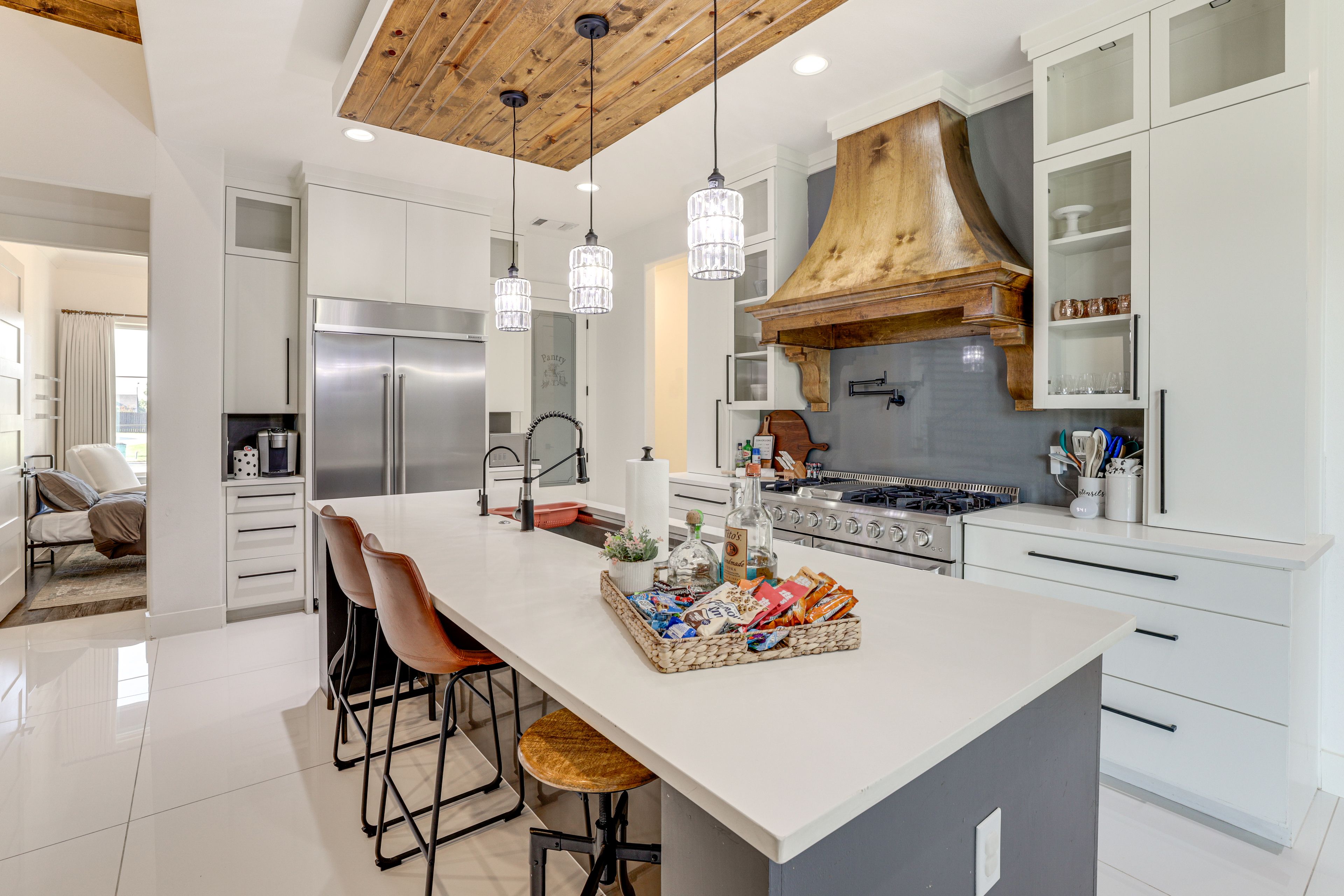 Breakfast Bar | Kitchen | Cooking Basics | 1st Floor