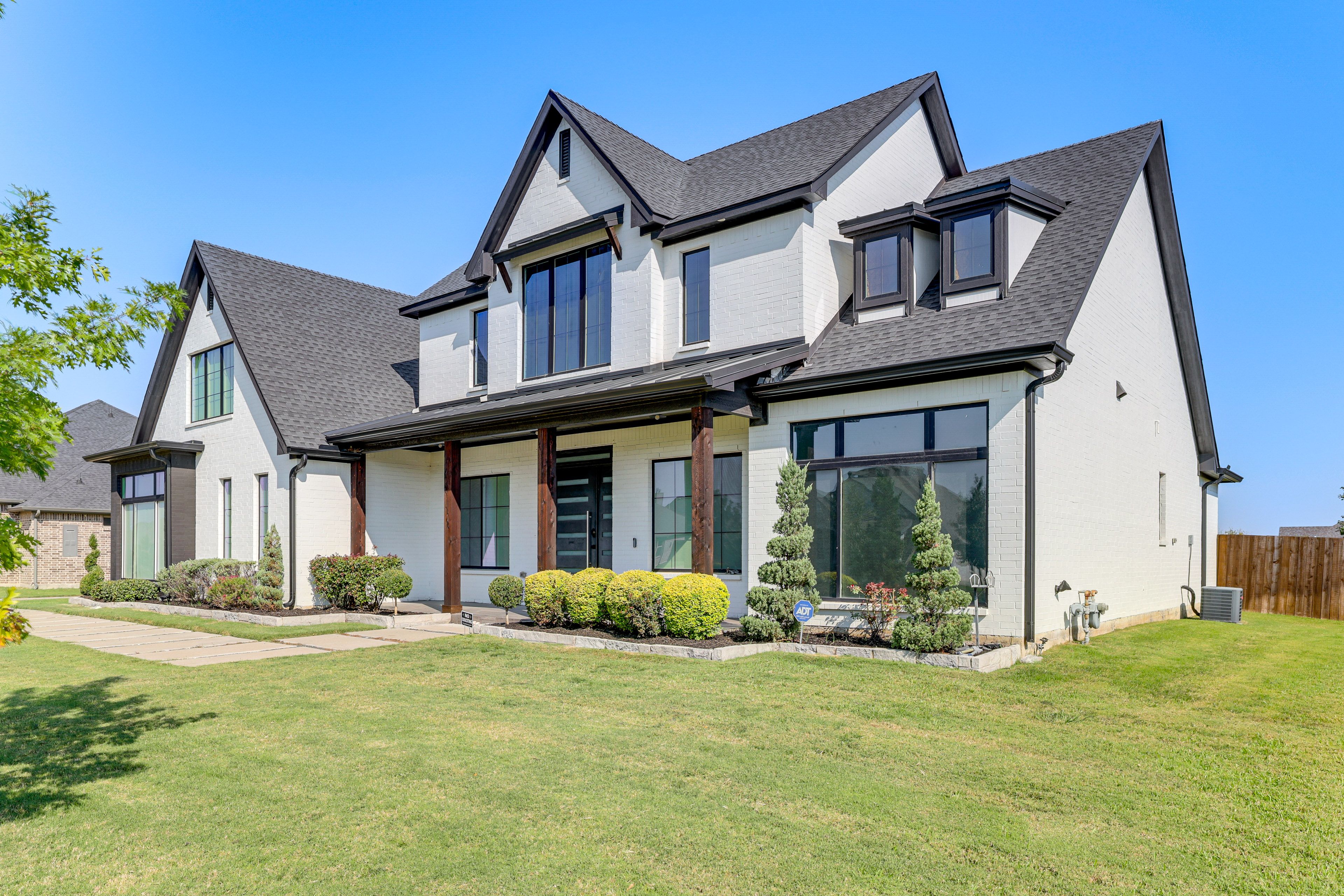 Parking | Garage (2 Vehicles) | Driveway (3 Vehicles)