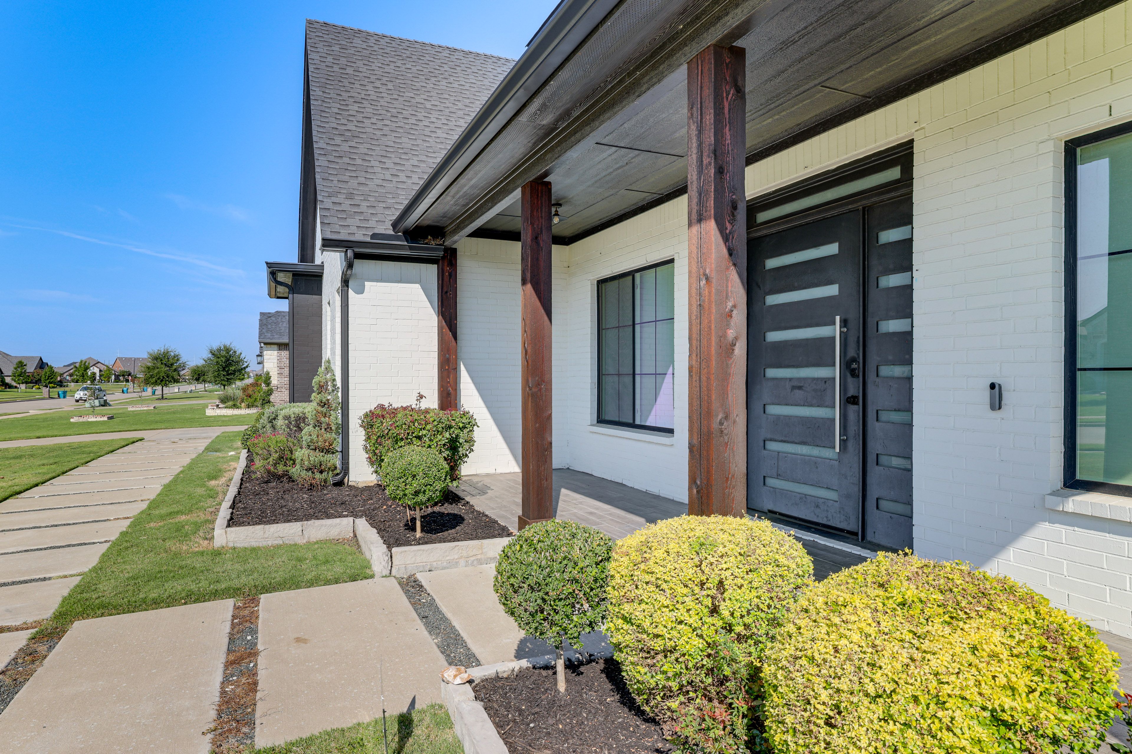 House Exterior | Keyless Entry