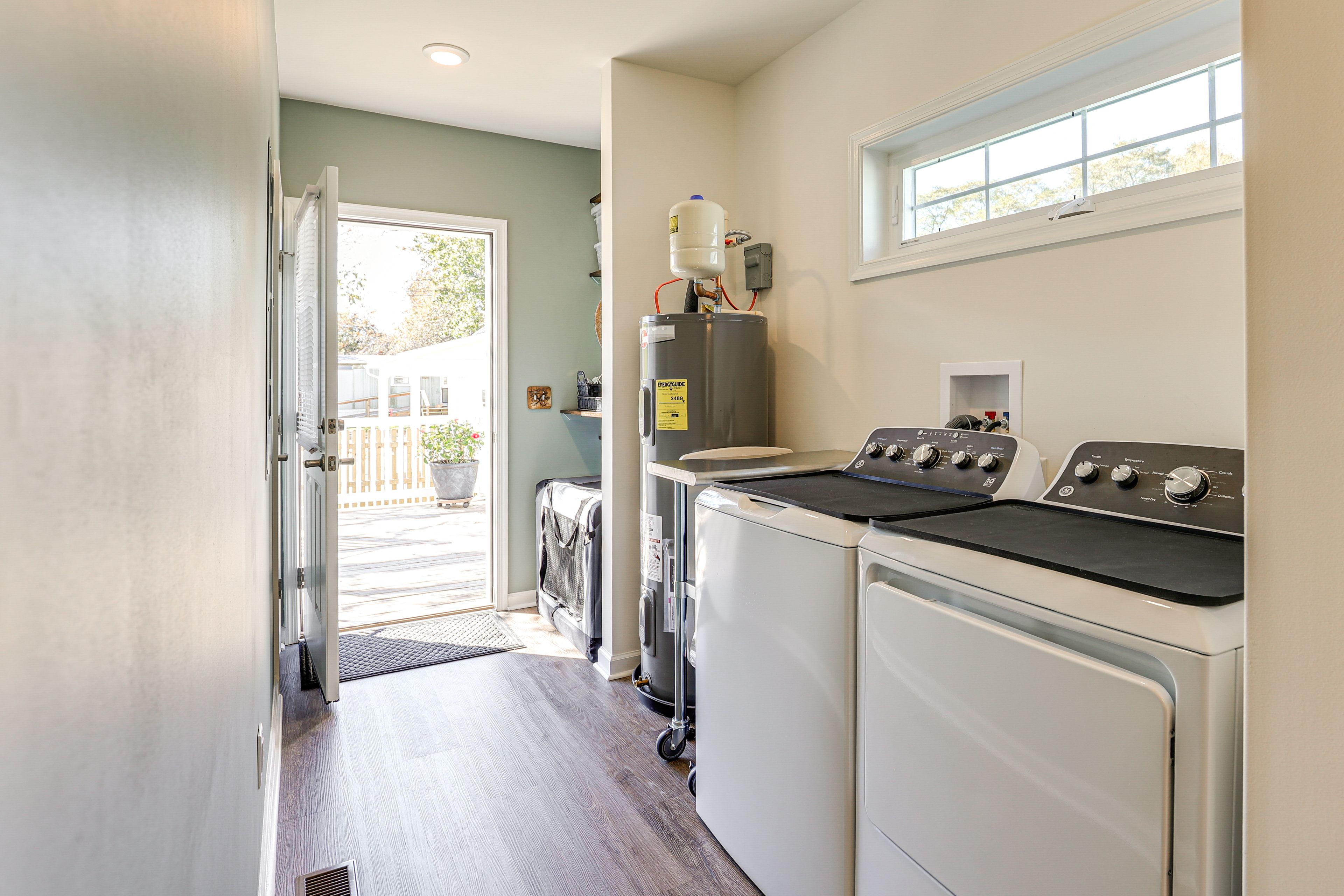 Laundry Area | Washer/Dryer