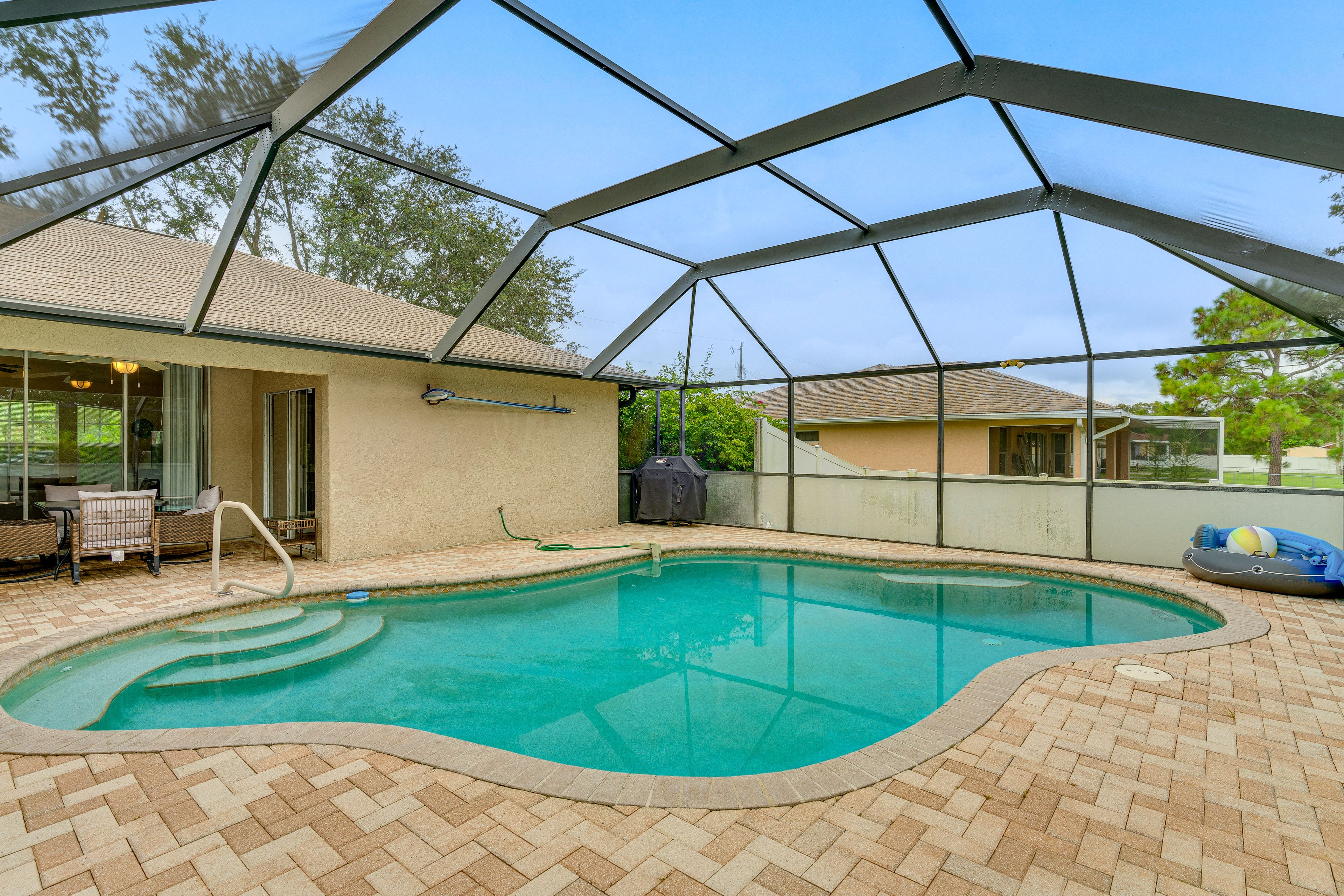 Fort Myers Vacation Rental | 3BR | 2BA | 1 Step to Enter | 1,500 Sq Ft