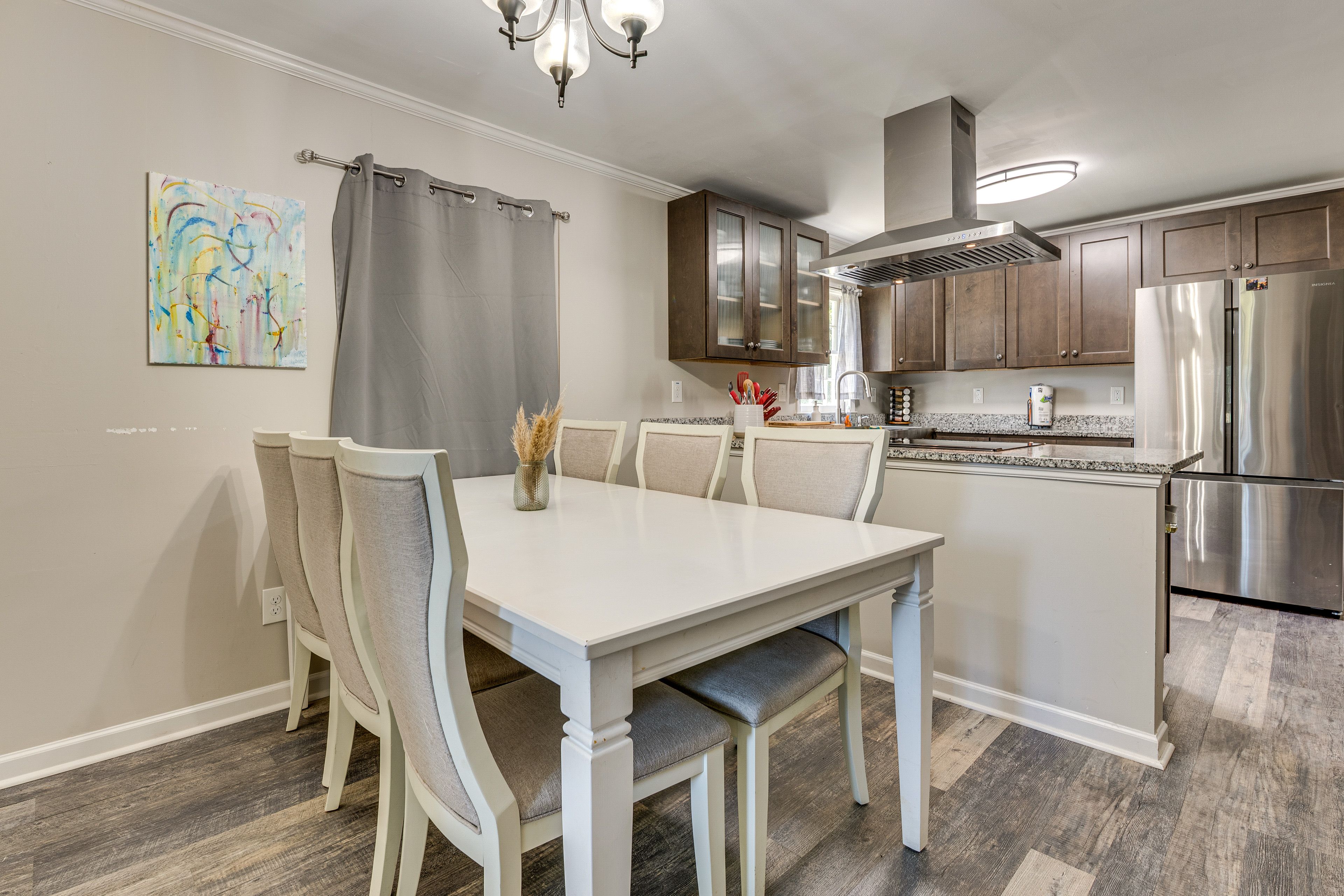 Kitchen | Dining Table | Board Games | Free WiFi