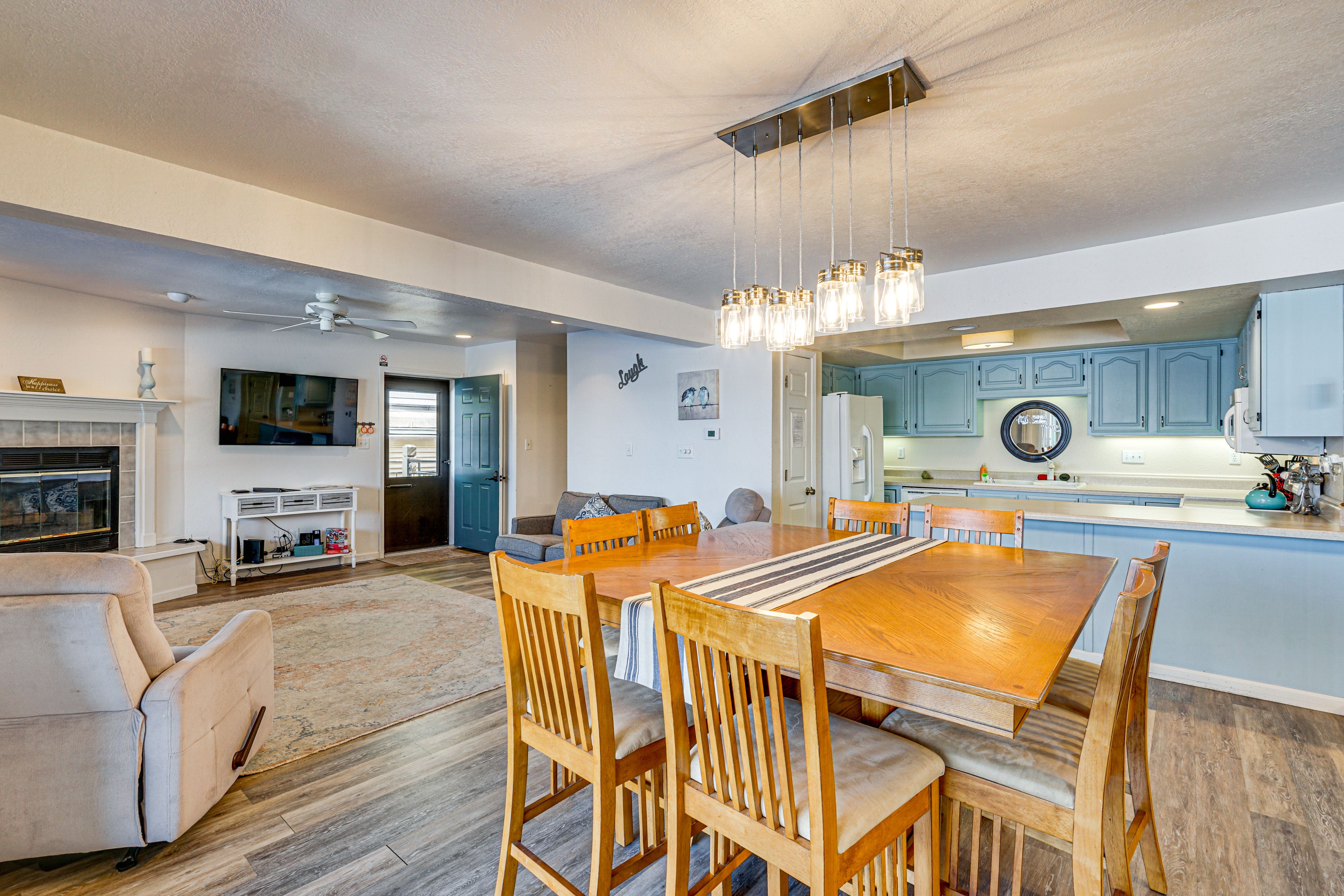 Dining Area | 1st Floor