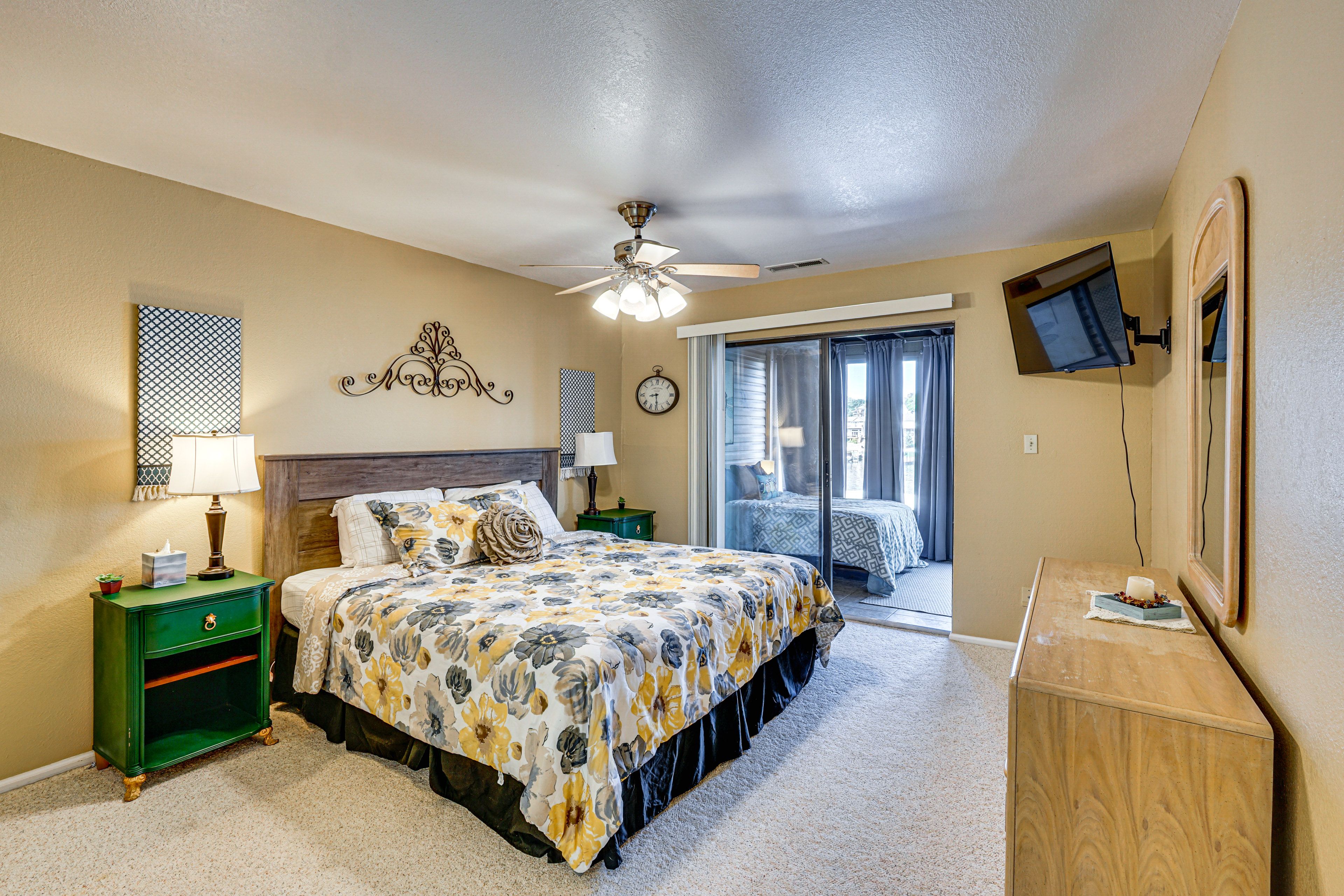 Bedroom 1 | King Bed | 2nd Floor