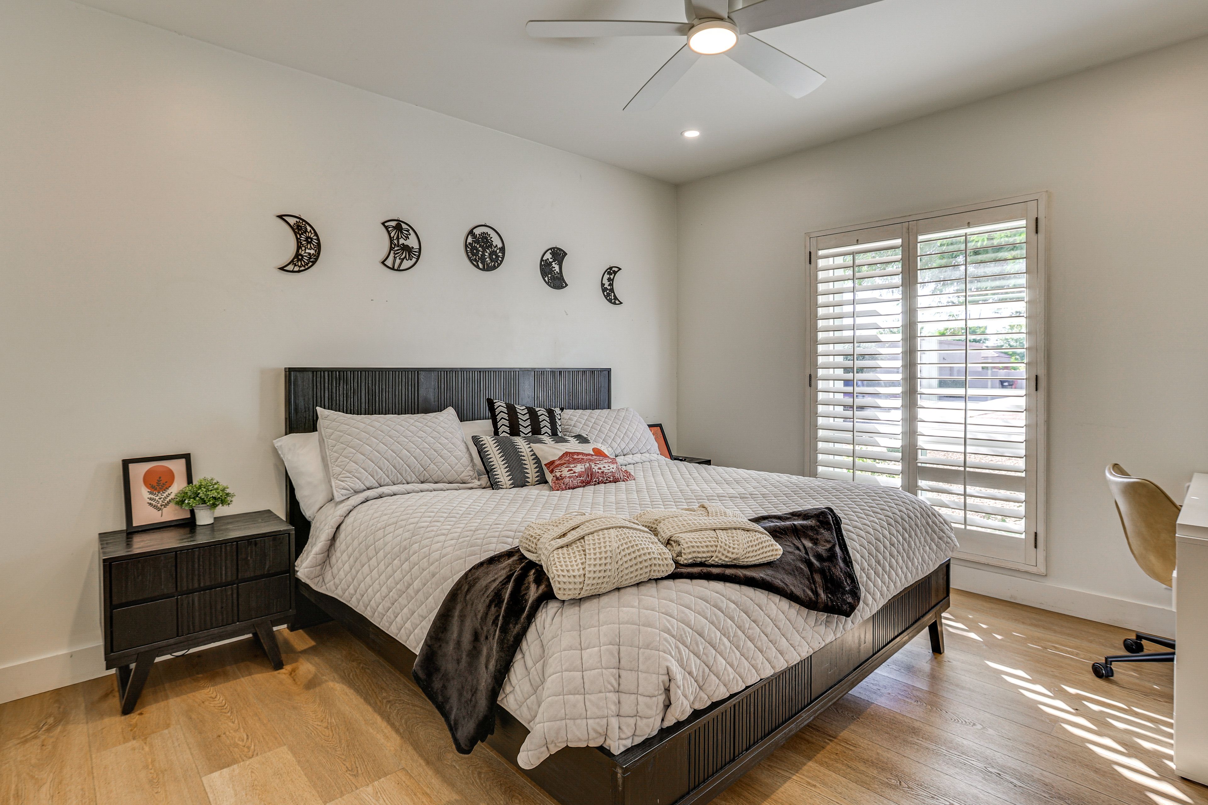 Bedroom 4 | King Bed | Smart TV