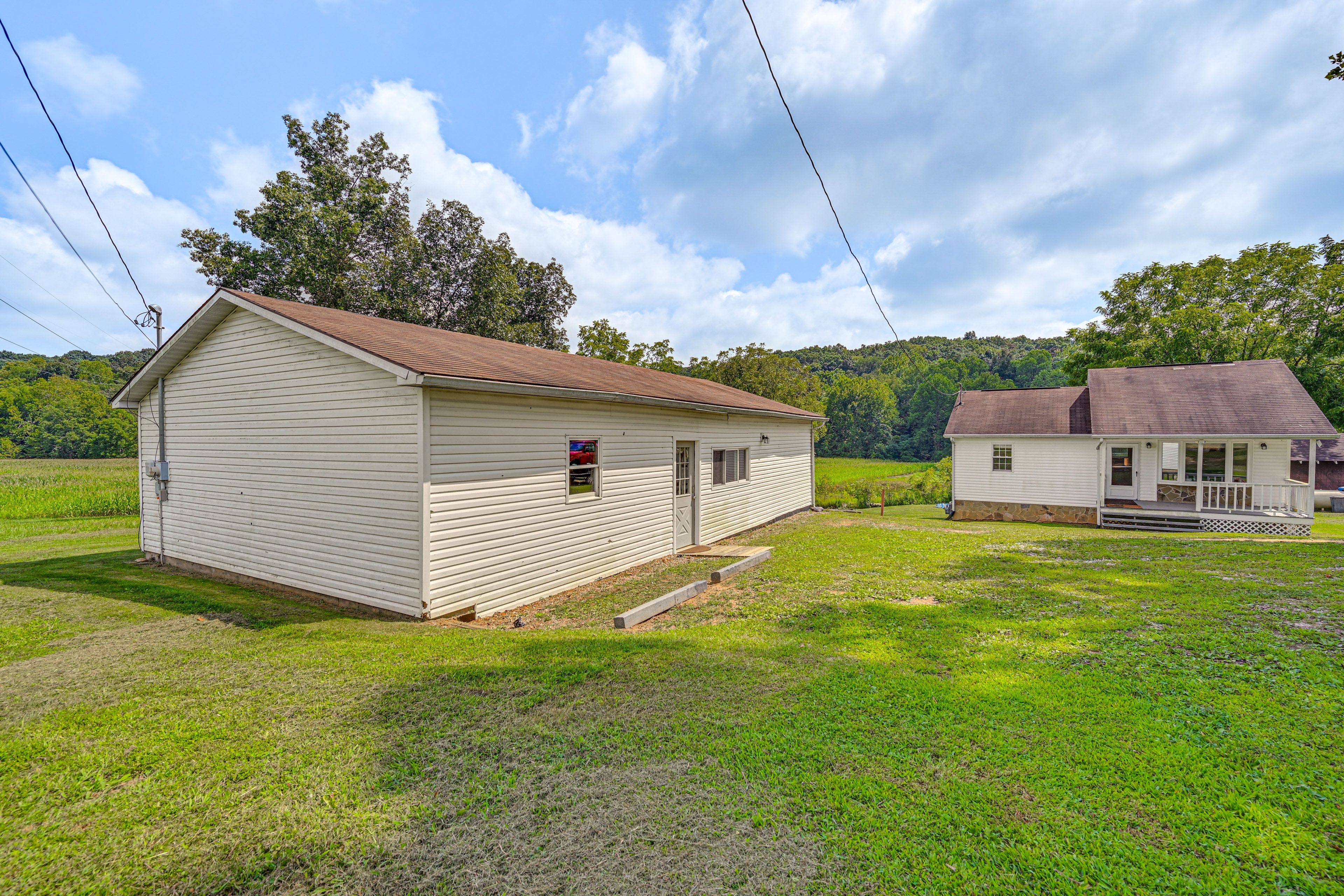 Parking | Driveway (2 Vehicles)