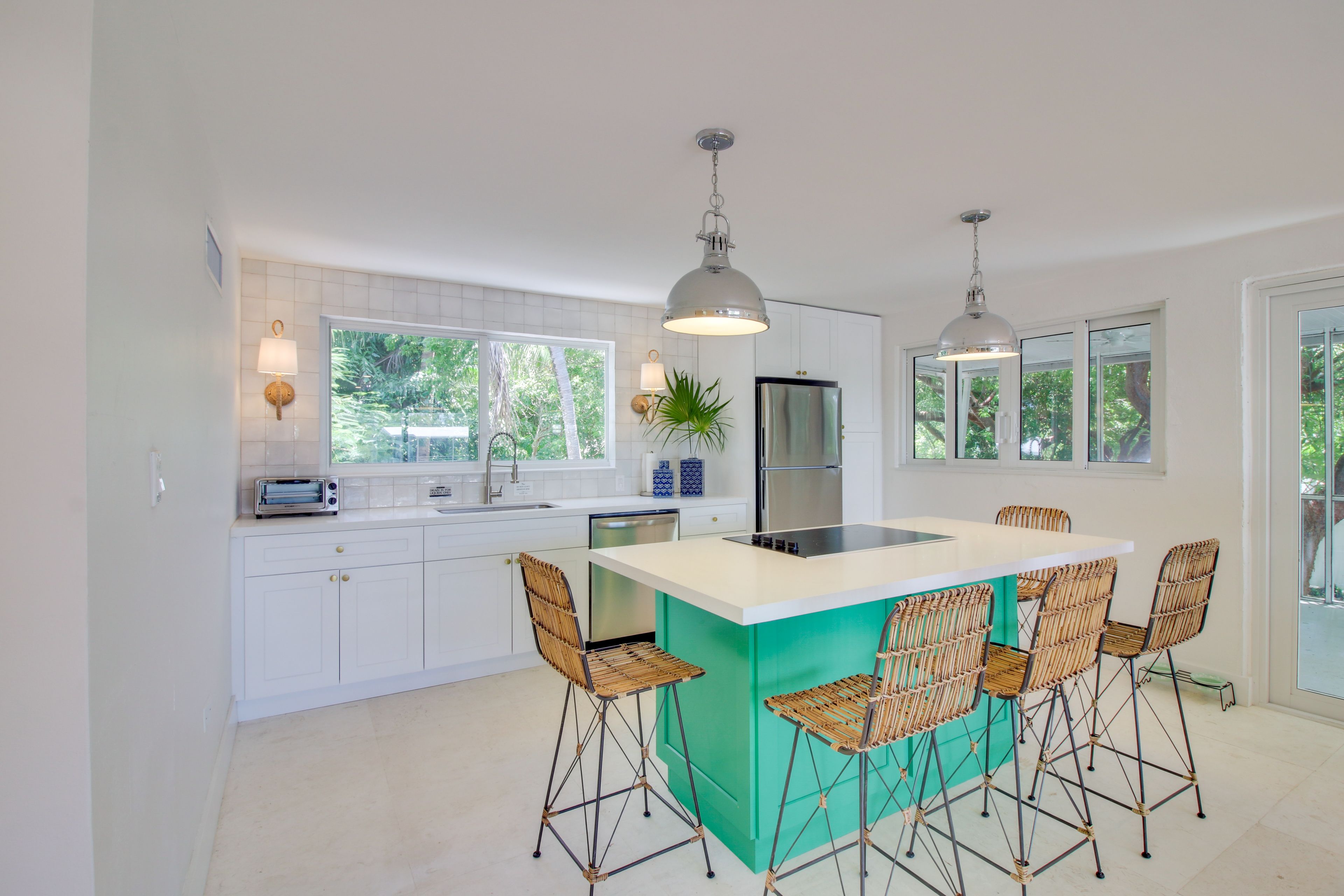 Tavernier Vacation Rental | 2BR | 1BA | 1,200 Sq Ft | Exterior Stairs to Access