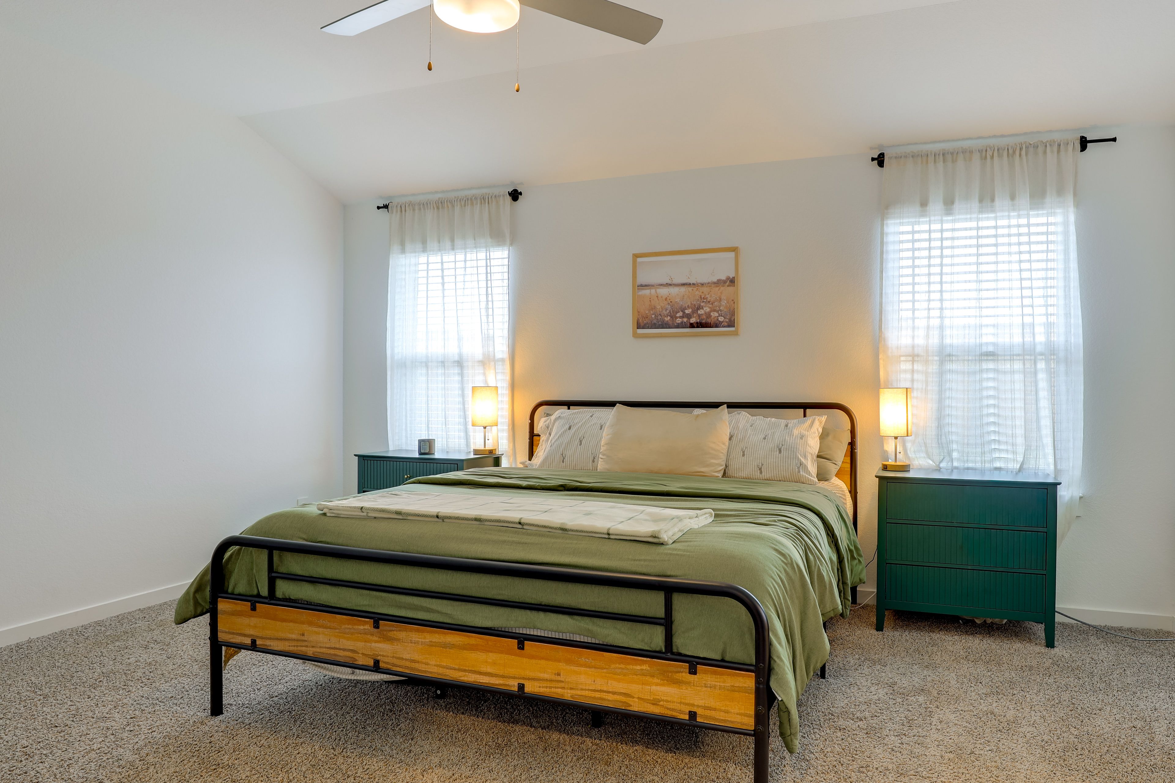 Bedroom 1 | King Bed