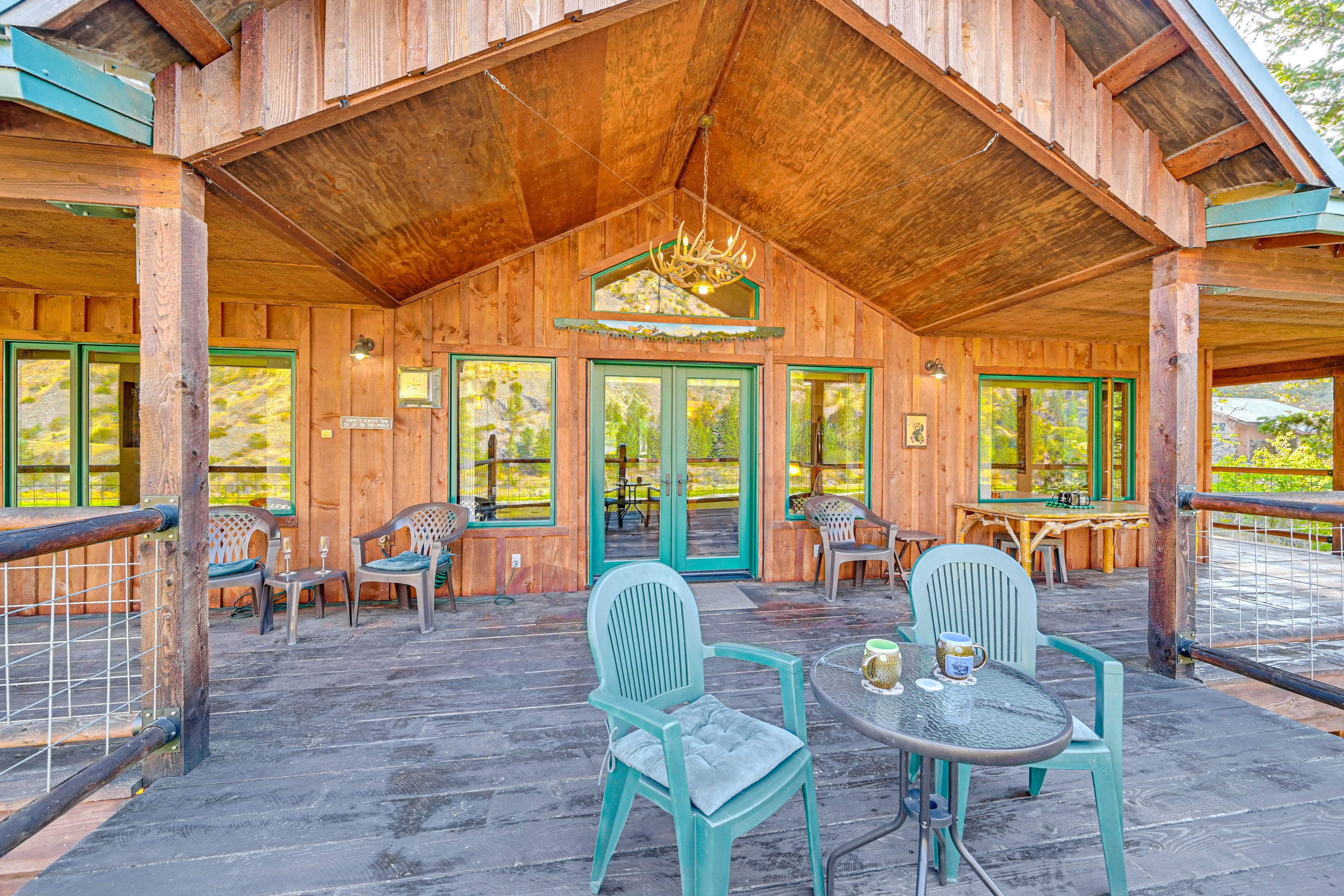 Outdoor Lounge Space