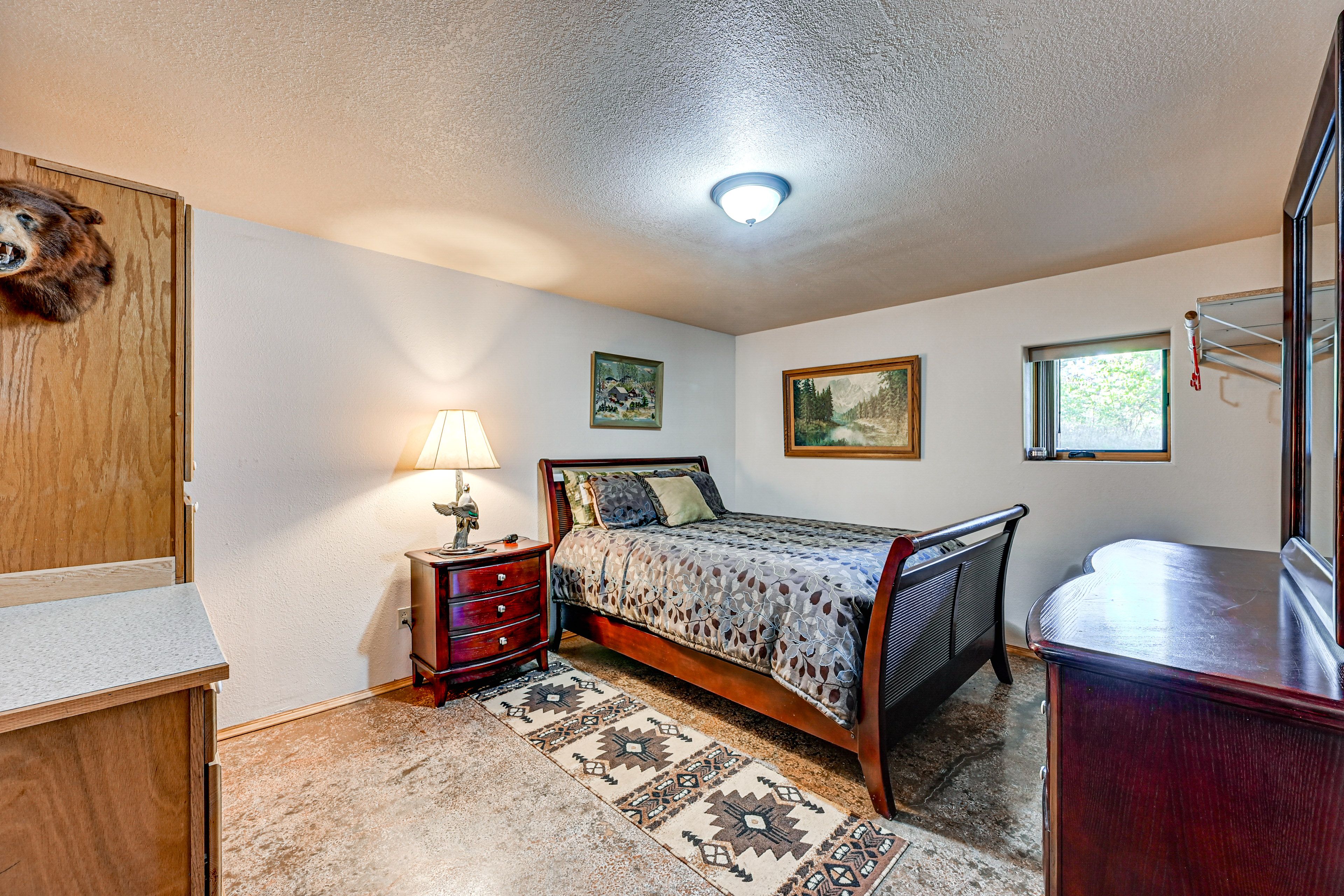 Bedroom 3 | Queen Bed | Lower Level