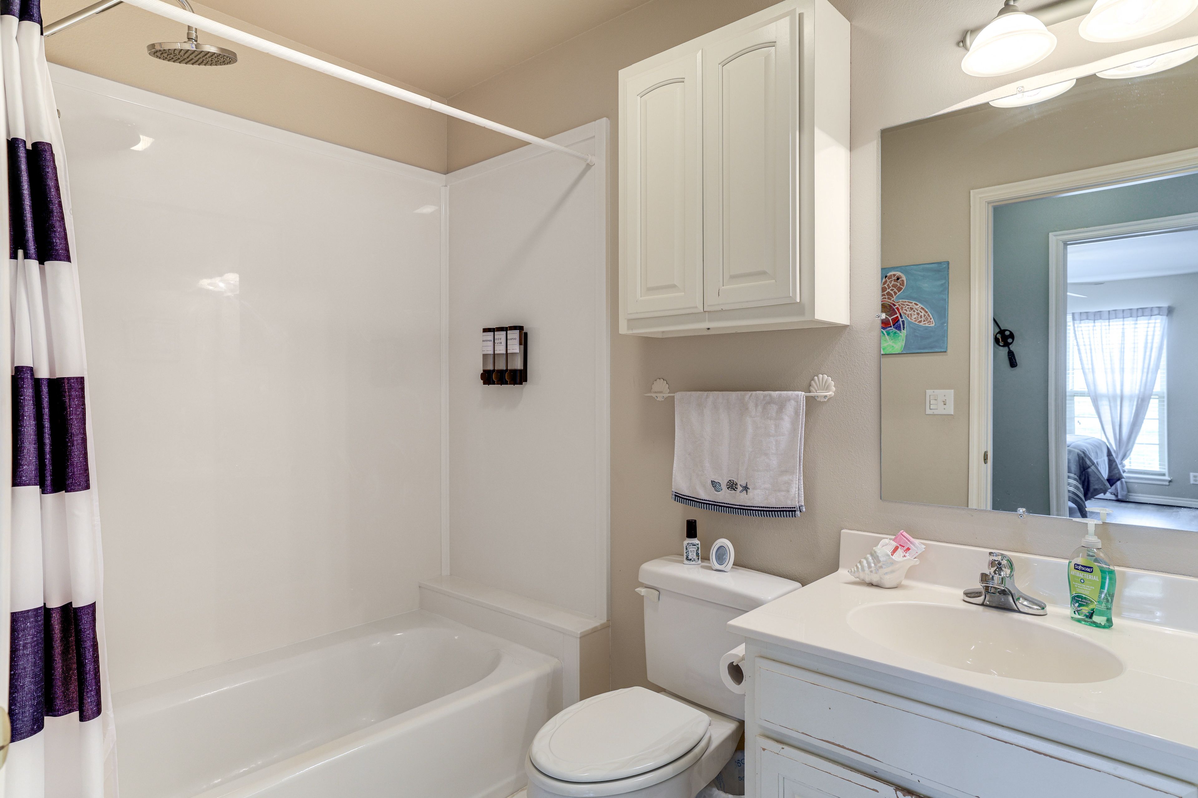 Full Bathroom
