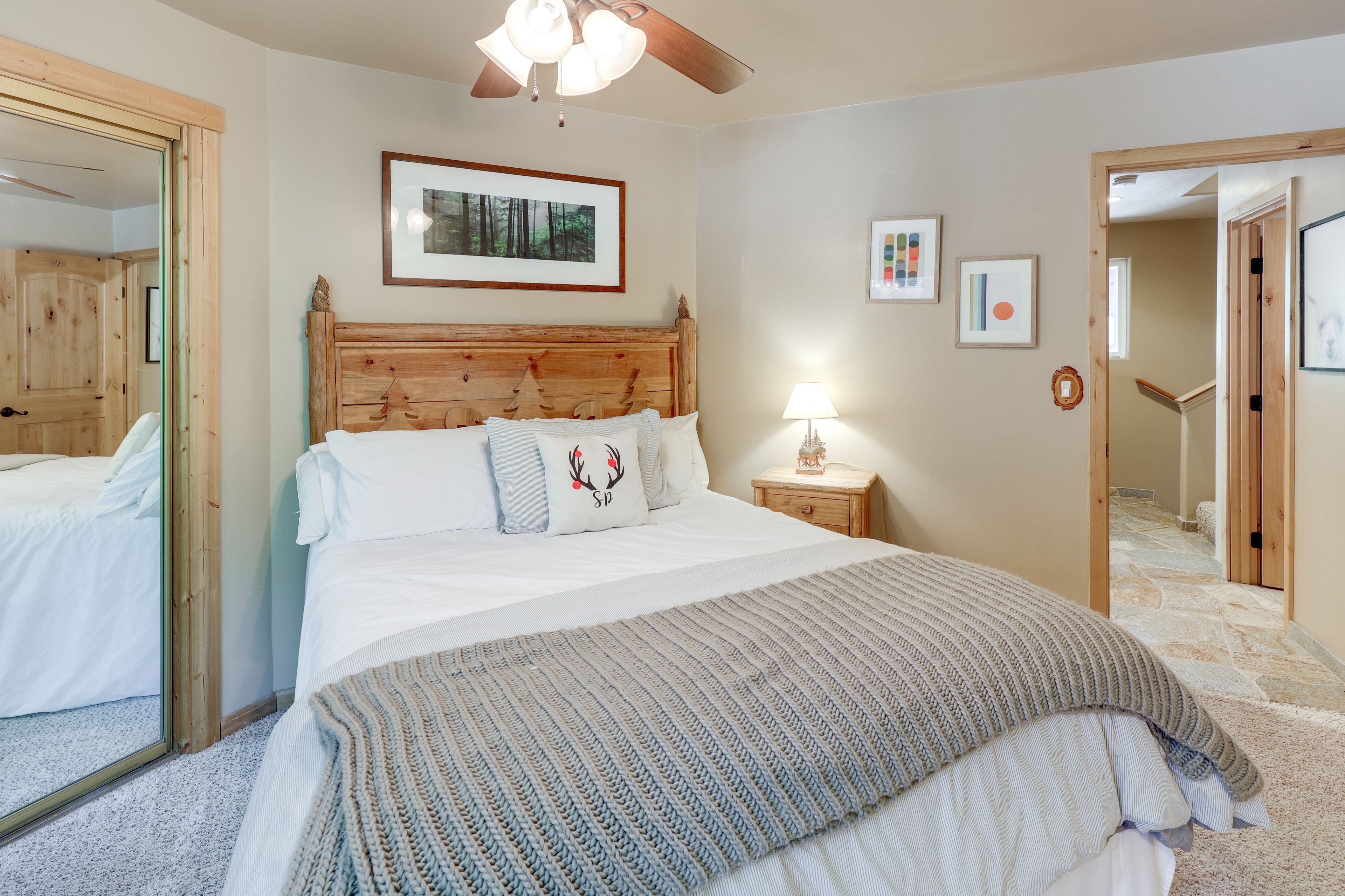 Bedroom 3 | Queen Bed
