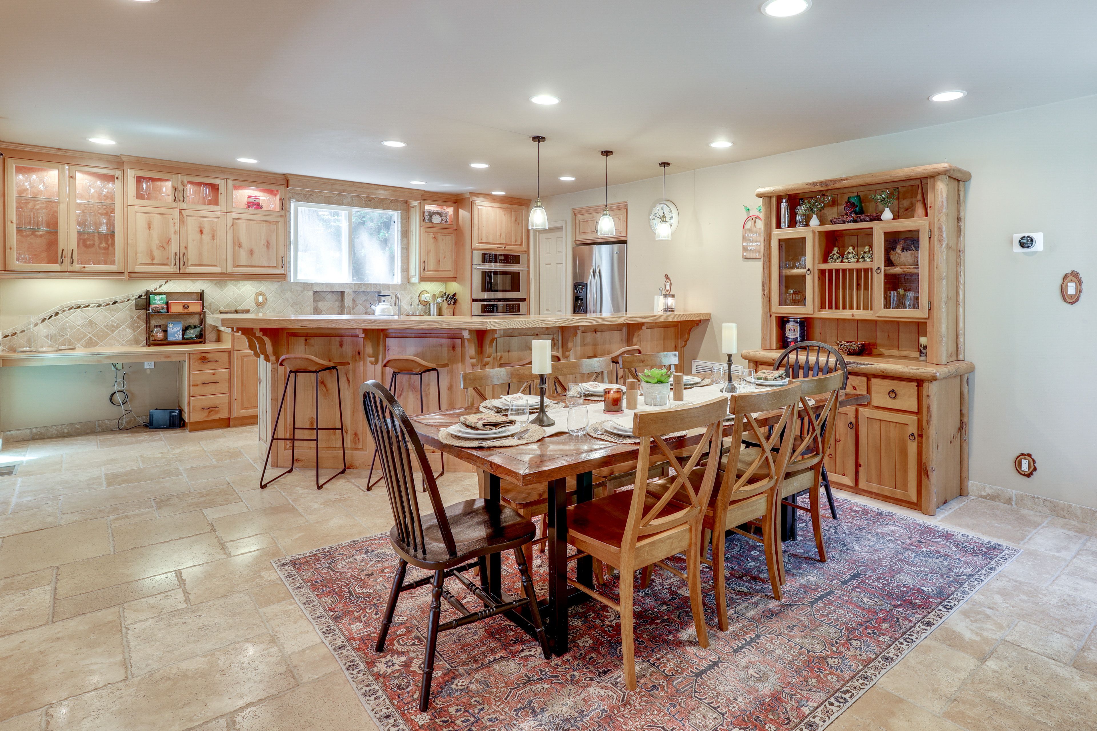 Kitchen | Dining Area