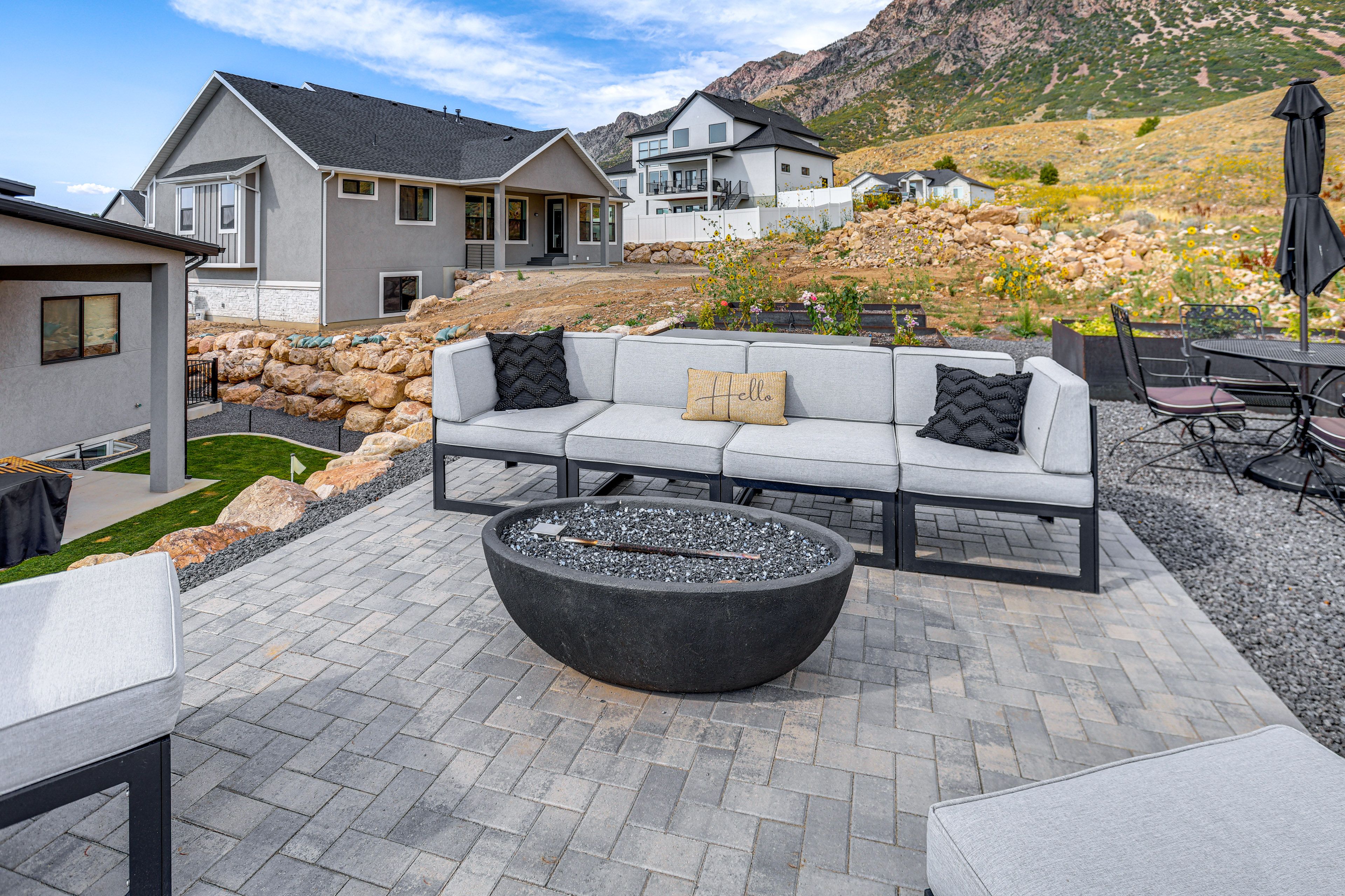 Patio | Natural Gas Fire Pit