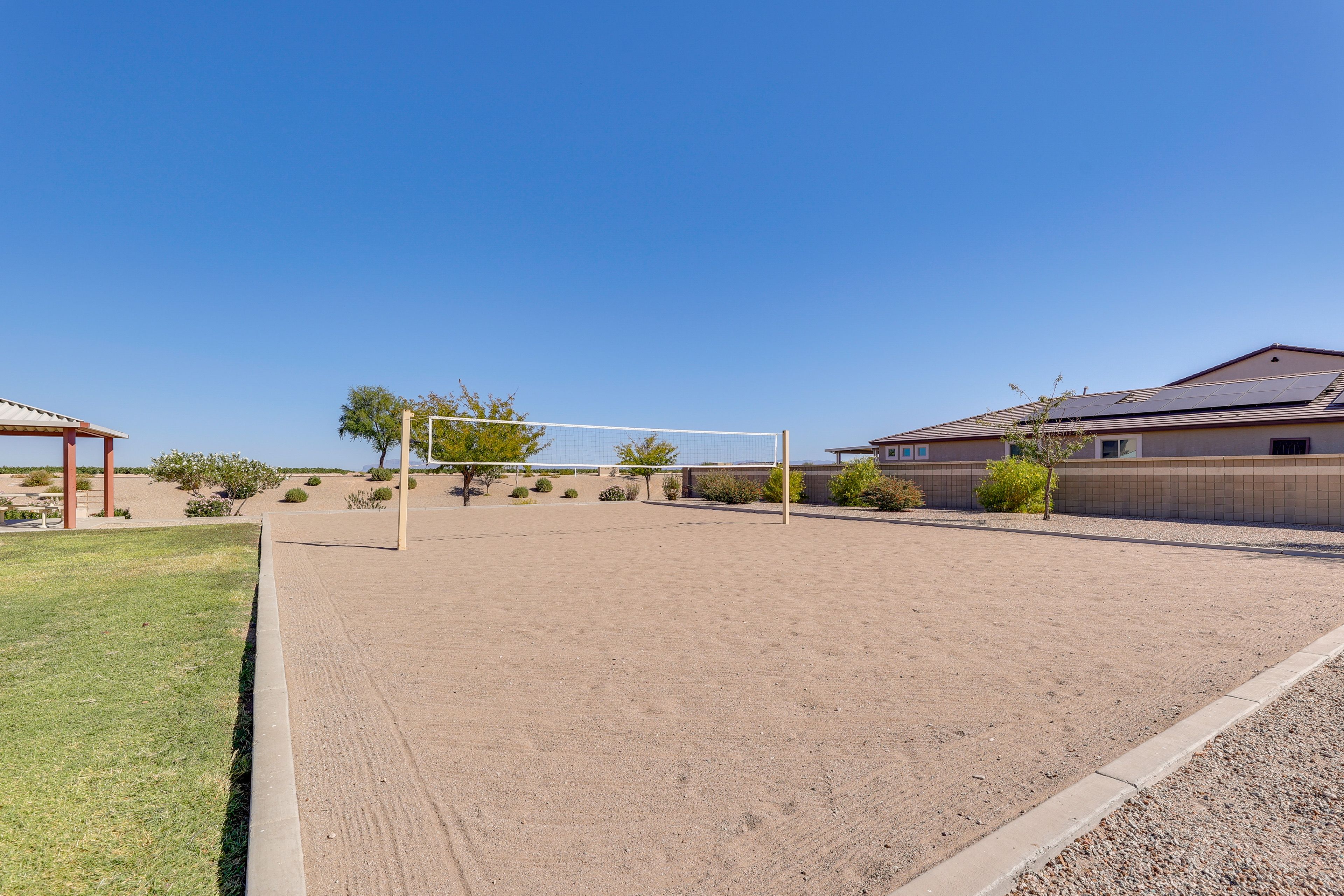 Community Amenities | Volleyball Court | Pavilion | Charcoal Grill