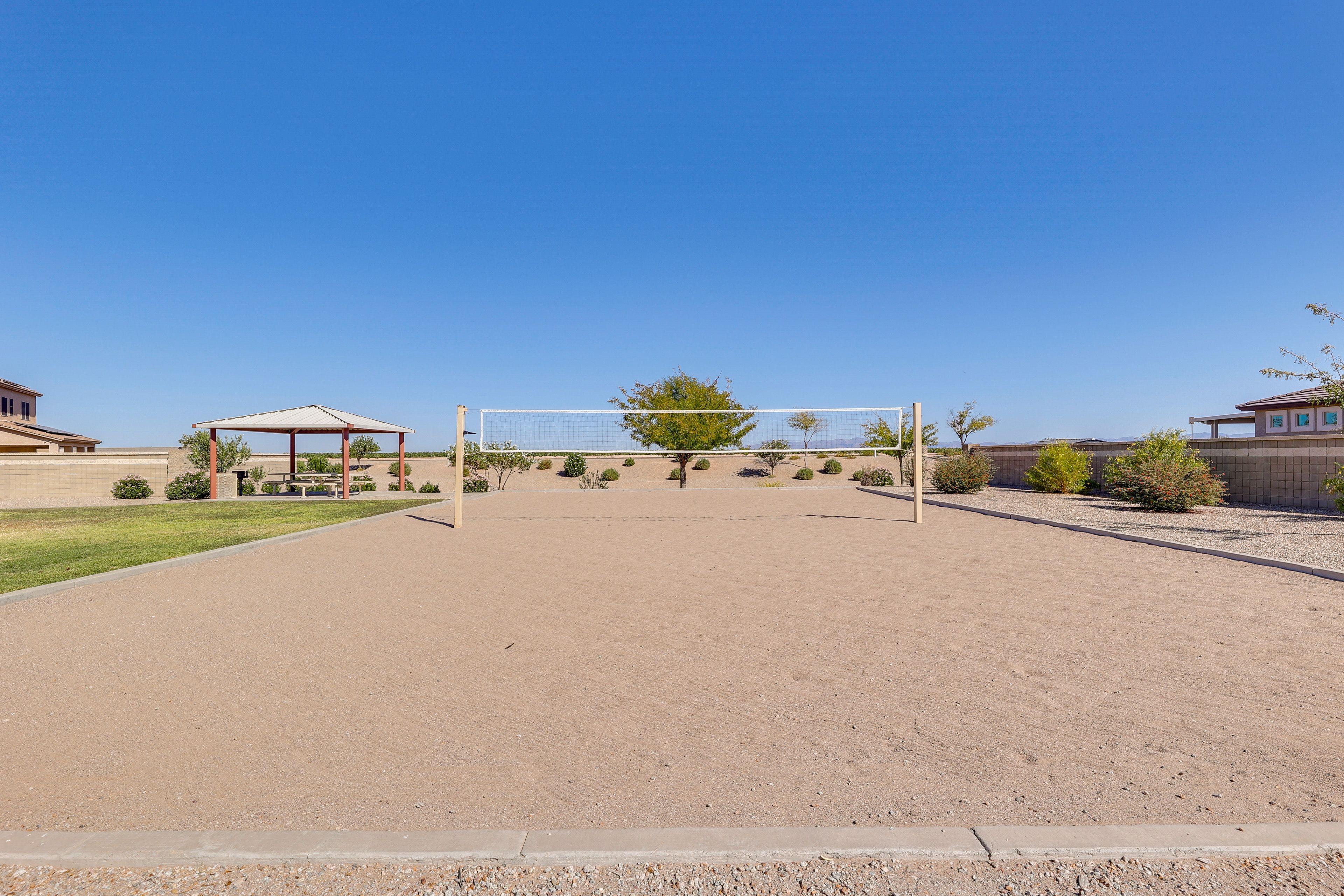 Community Amenities | Volleyball Court | Pavilion | Charcoal Grill