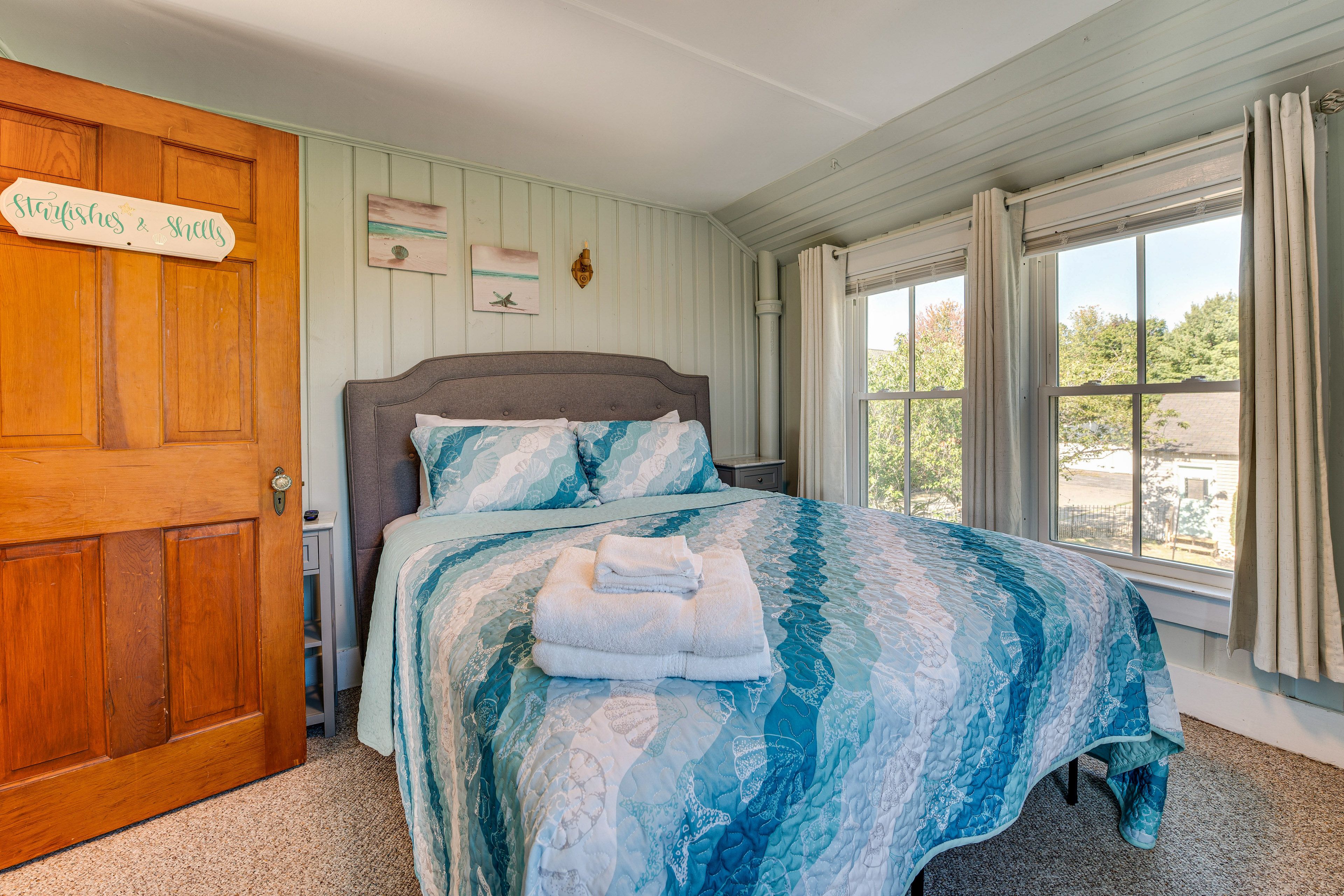 Bedroom 3 | 2nd Floor | Queen Bed | Smart TV